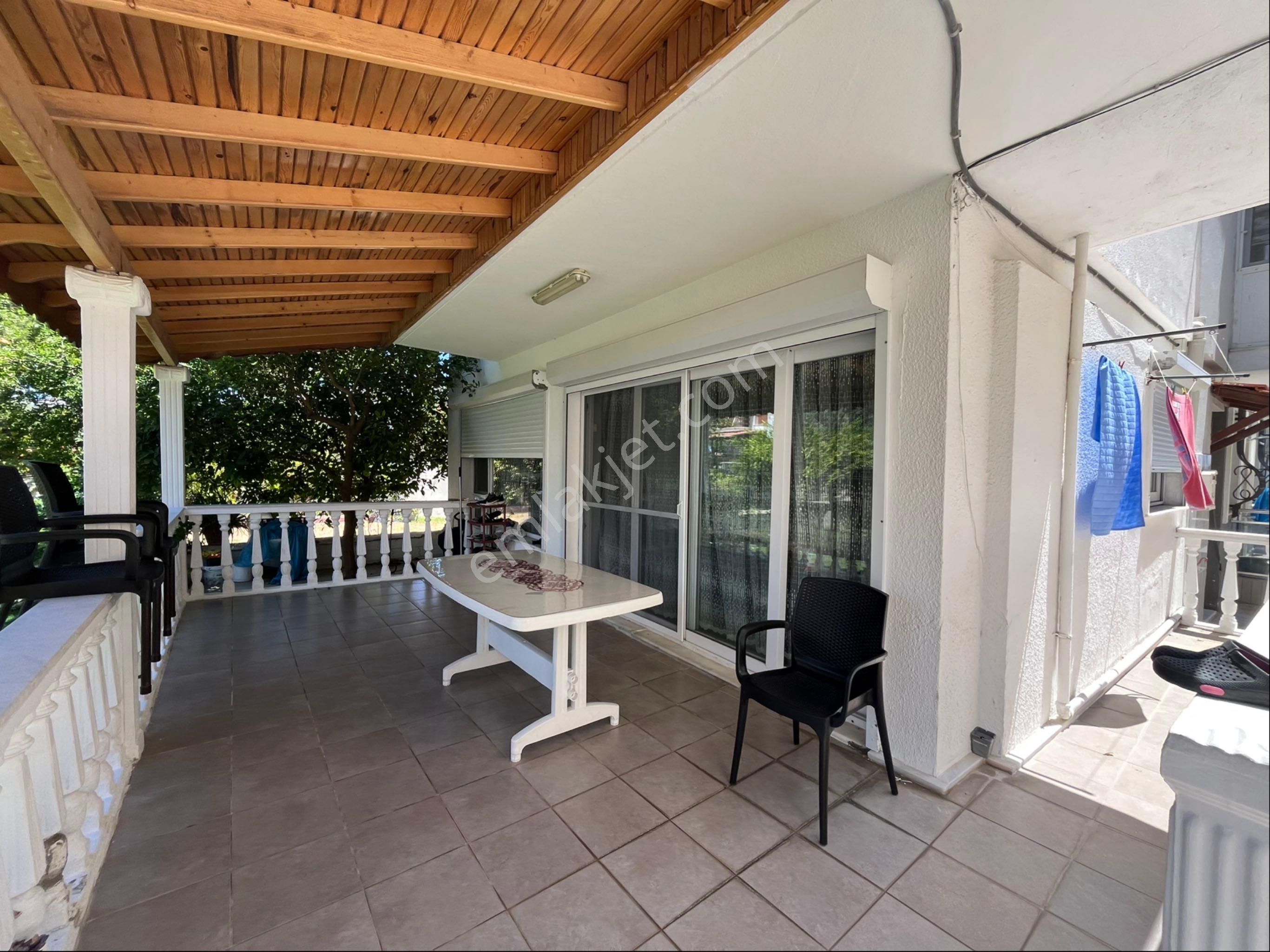 Özderede Denize Sıfır Geniş Bahçeli Villa - Görsel 6