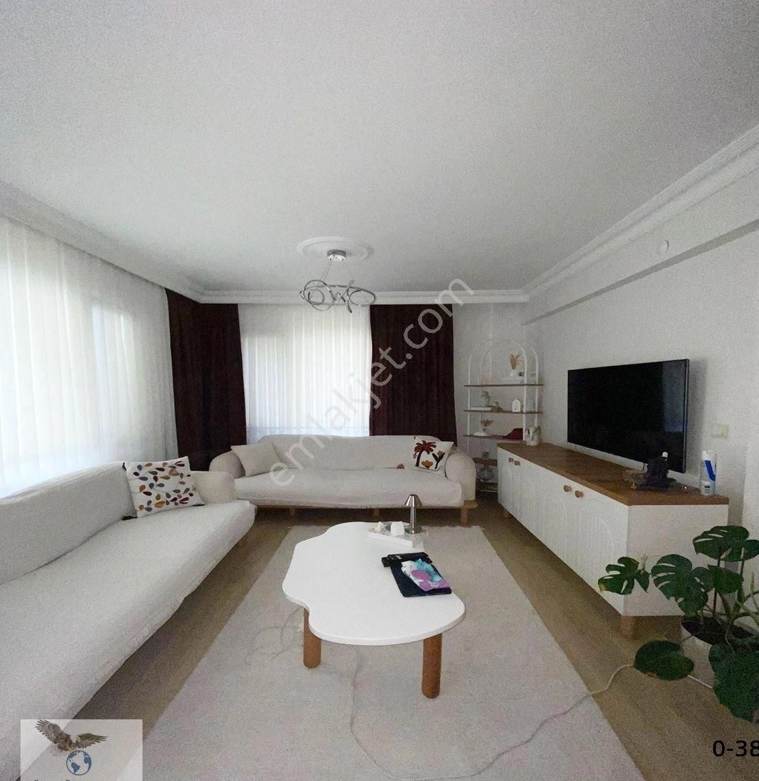 Avcılar Denizköşklerde 3+1 Satılık Ferah Daire - Görsel 3