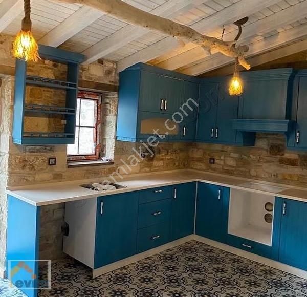 Evim Emlaktan Yenifoça Merkezde Muhteşem Villa - Görsel 2