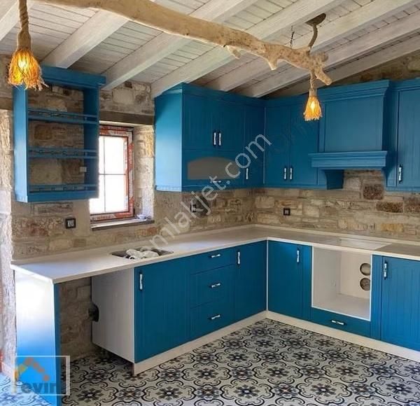 Evim Emlaktan Yenifoça Merkezde Muhteşem Villa - Görsel 15