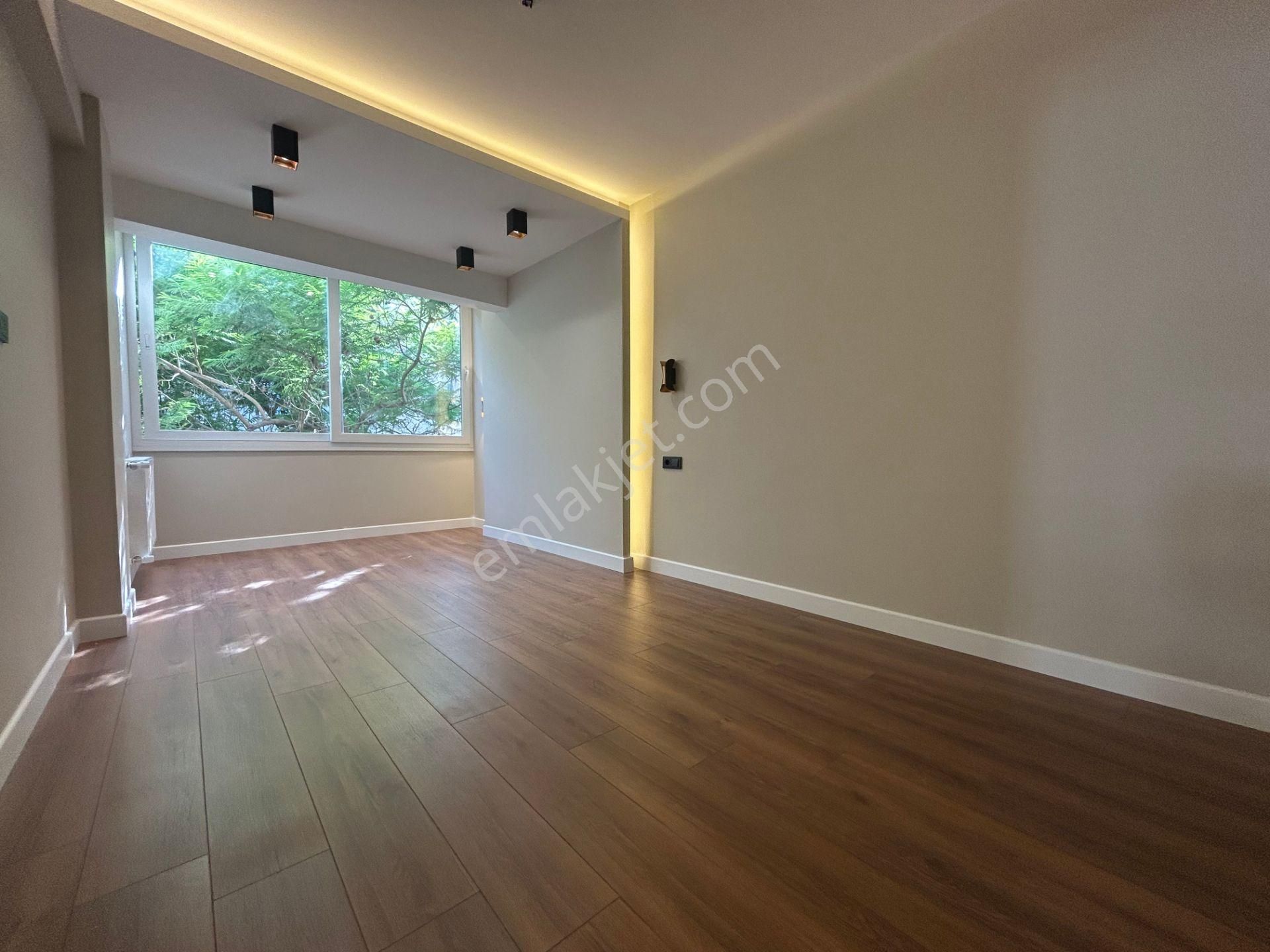 Güvenci'den Bostanlı Merkezde,köşe,145 M²,3+1,komple Tadilatlı - Görsel 22