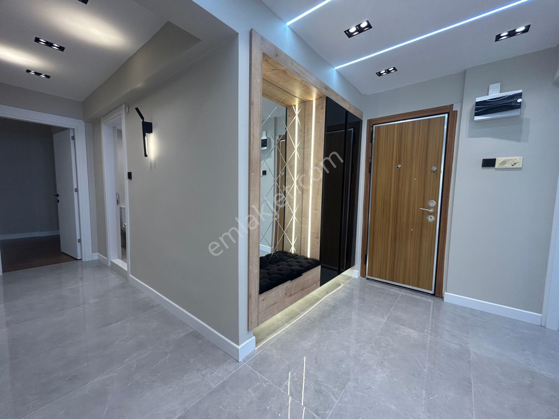 Güvenci'den Bostanlı Merkezde,köşe,145 M²,3+1,komple Tadilatlı - Görsel 28