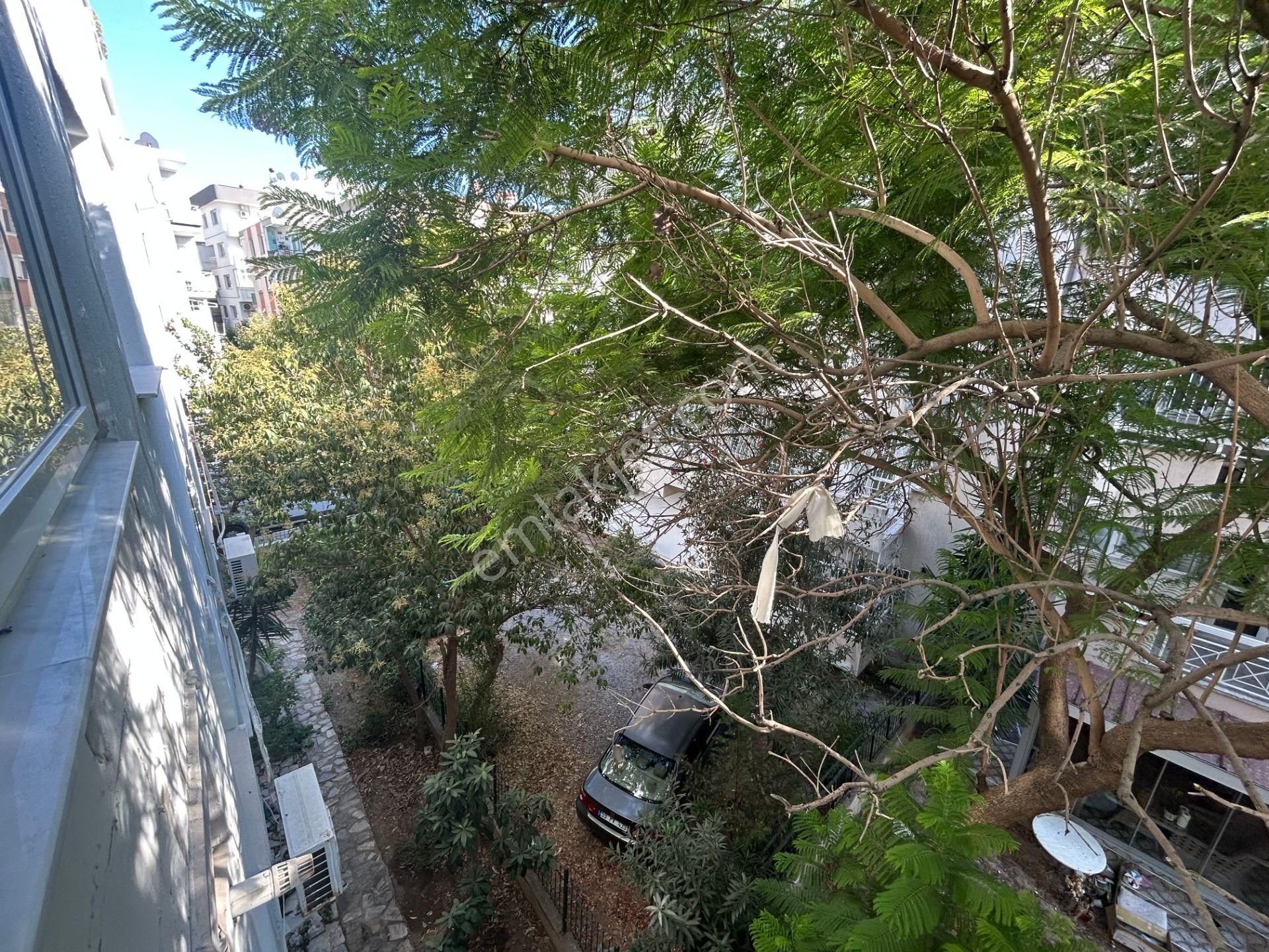 Güvenci'den Bostanlı Merkezde,köşe,145 M²,3+1,komple Tadilatlı - Görsel 25