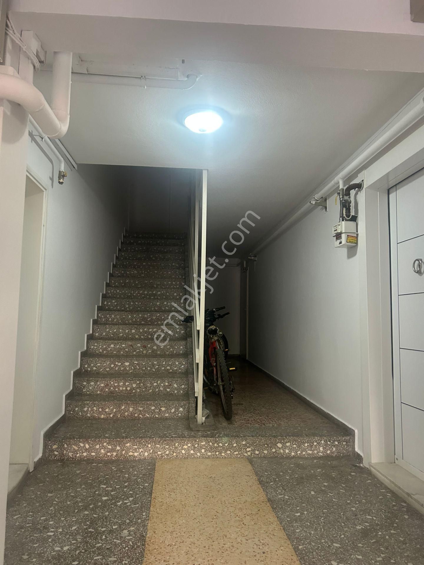 Güvenci'den Bostanlı Merkezde,köşe,145 M²,3+1,komple Tadilatlı - Görsel 31