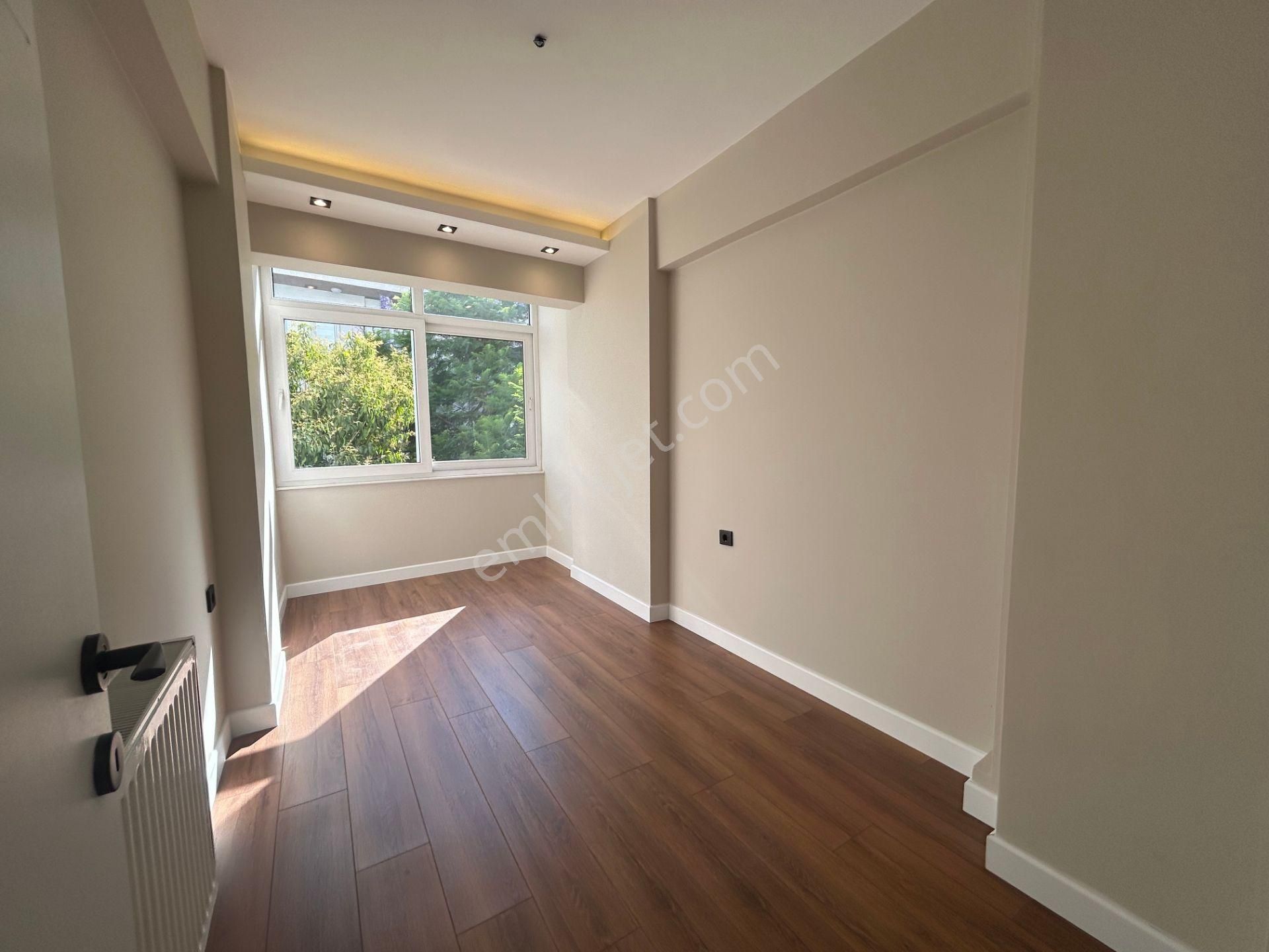 Güvenci'den Bostanlı Merkezde,köşe,145 M²,3+1,komple Tadilatlı - Görsel 14