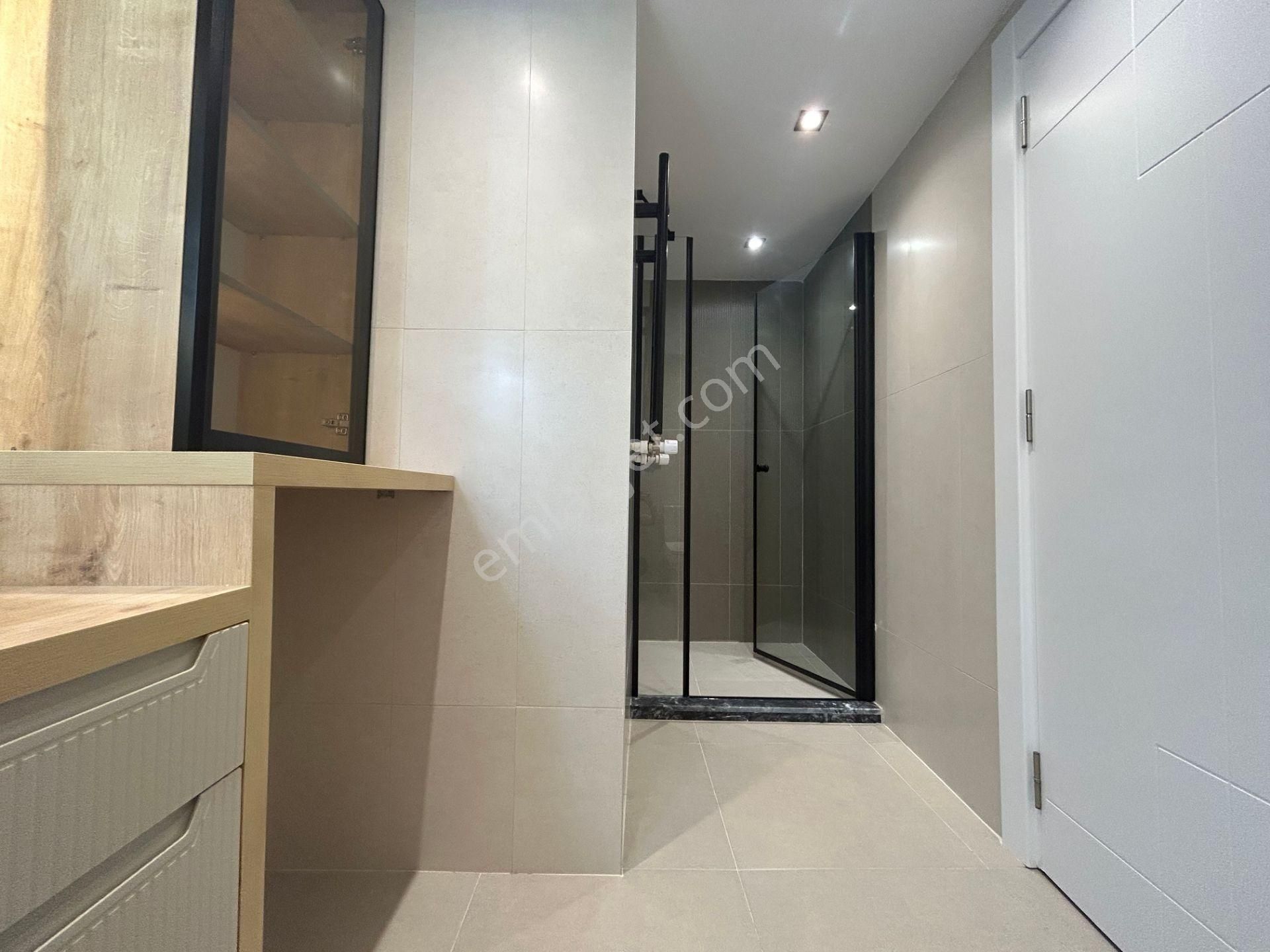 Güvenci'den Bostanlı Merkezde,köşe,145 M²,3+1,komple Tadilatlı - Görsel 16