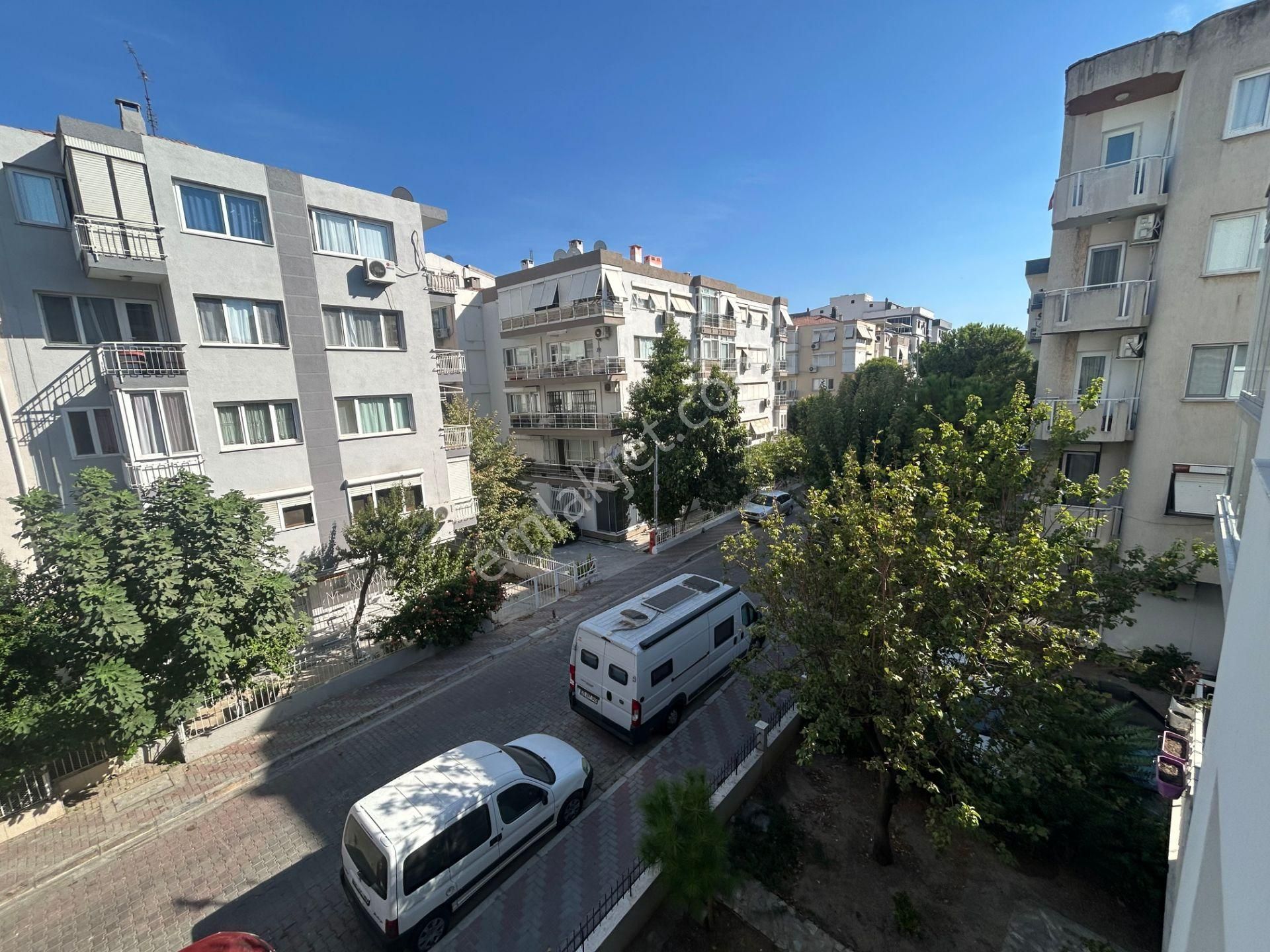 Güvenci'den Bostanlı Merkezde,köşe,145 M²,3+1,komple Tadilatlı - Görsel 12