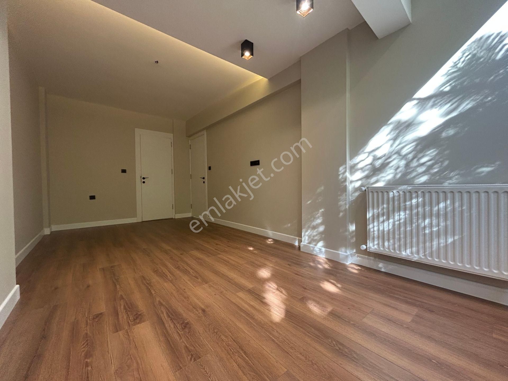 Güvenci'den Bostanlı Merkezde,köşe,145 M²,3+1,komple Tadilatlı - Görsel 23