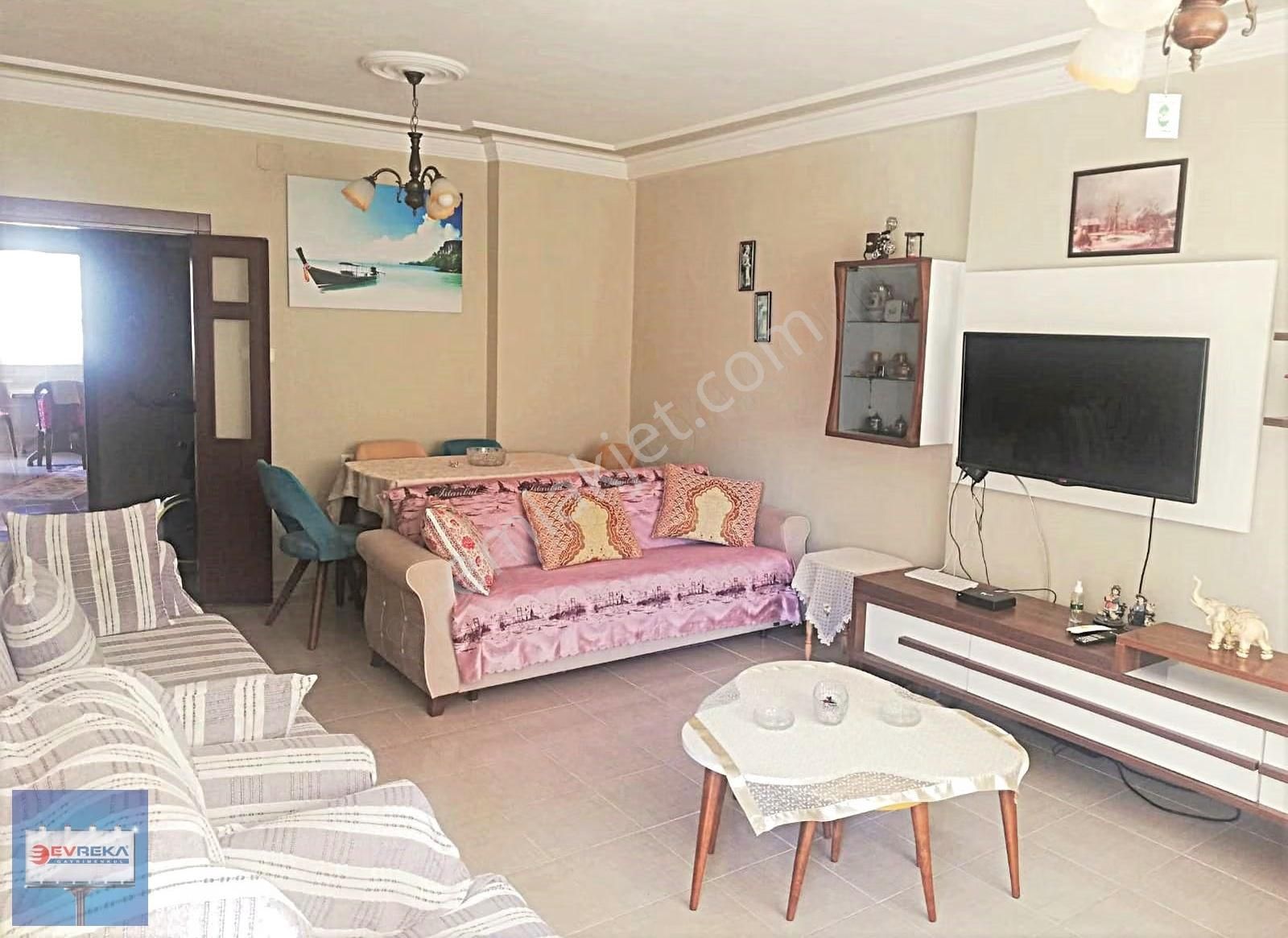 Bülent Ecevit Bulvarı 3 Cepheli 2 Balkonlu İskanlı Sağlam Bina - Görsel 4