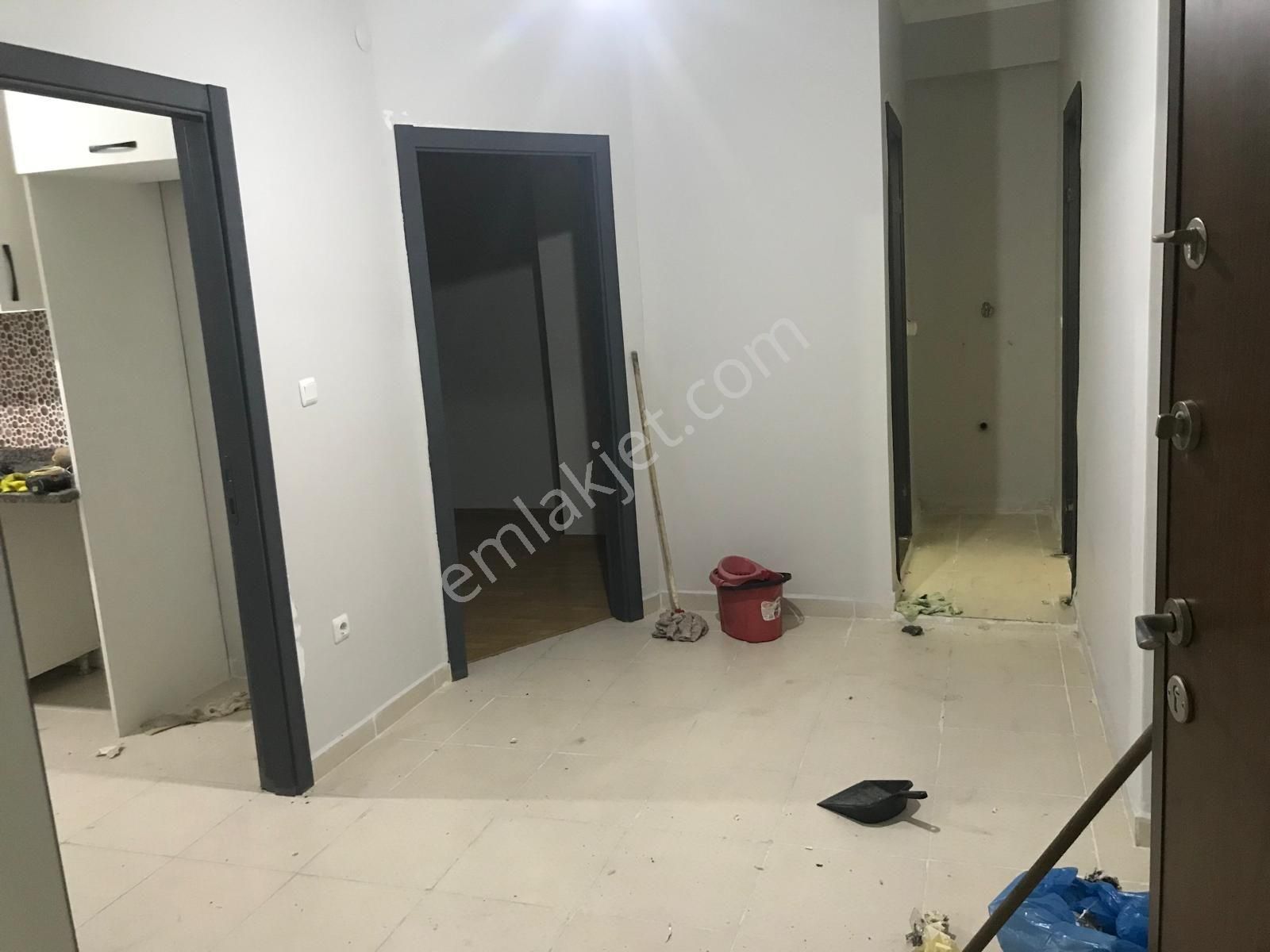 Ümraniye Çakmak İkbal Caddesi Varan Caddesi Metro Yürüme Mesafesi 1.kat Yeni Bina 2+1kiralık Daire - Görsel 14