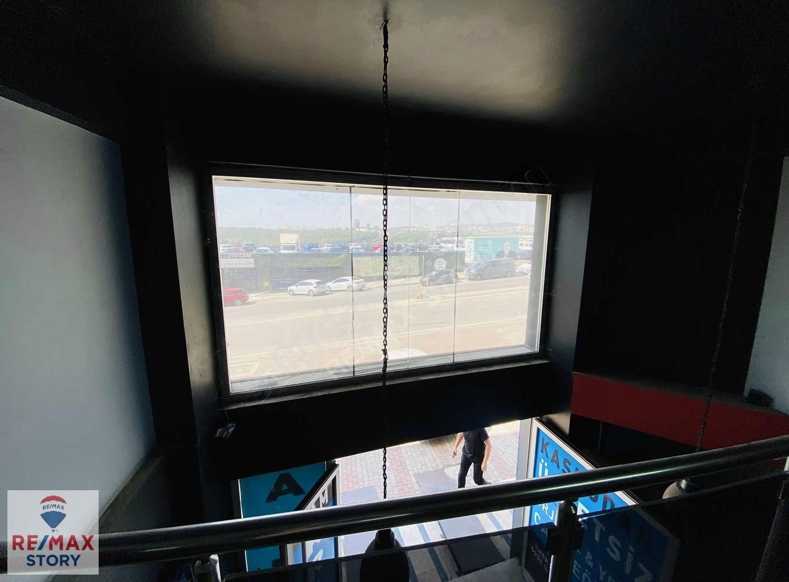 Çayırova Fatıh Caddesı'nde Reklam Değerı Yüksek Satılık Dükkan - Görsel 8