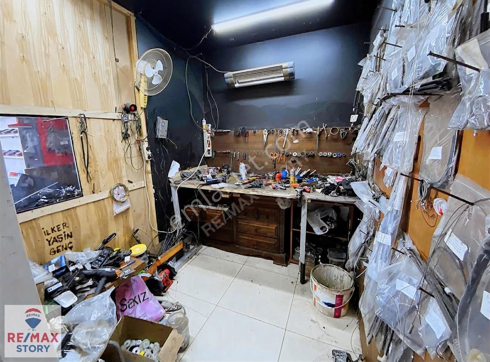 Çayırova Fatıh Caddesı'nde Reklam Değerı Yüksek Satılık Dükkan - Görsel 4