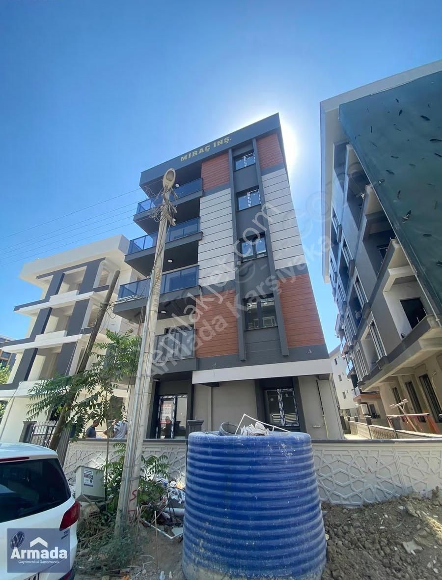 Seyrekte Geniş Kullanım Alanına Sahip 1+1 Daire - Görsel 5