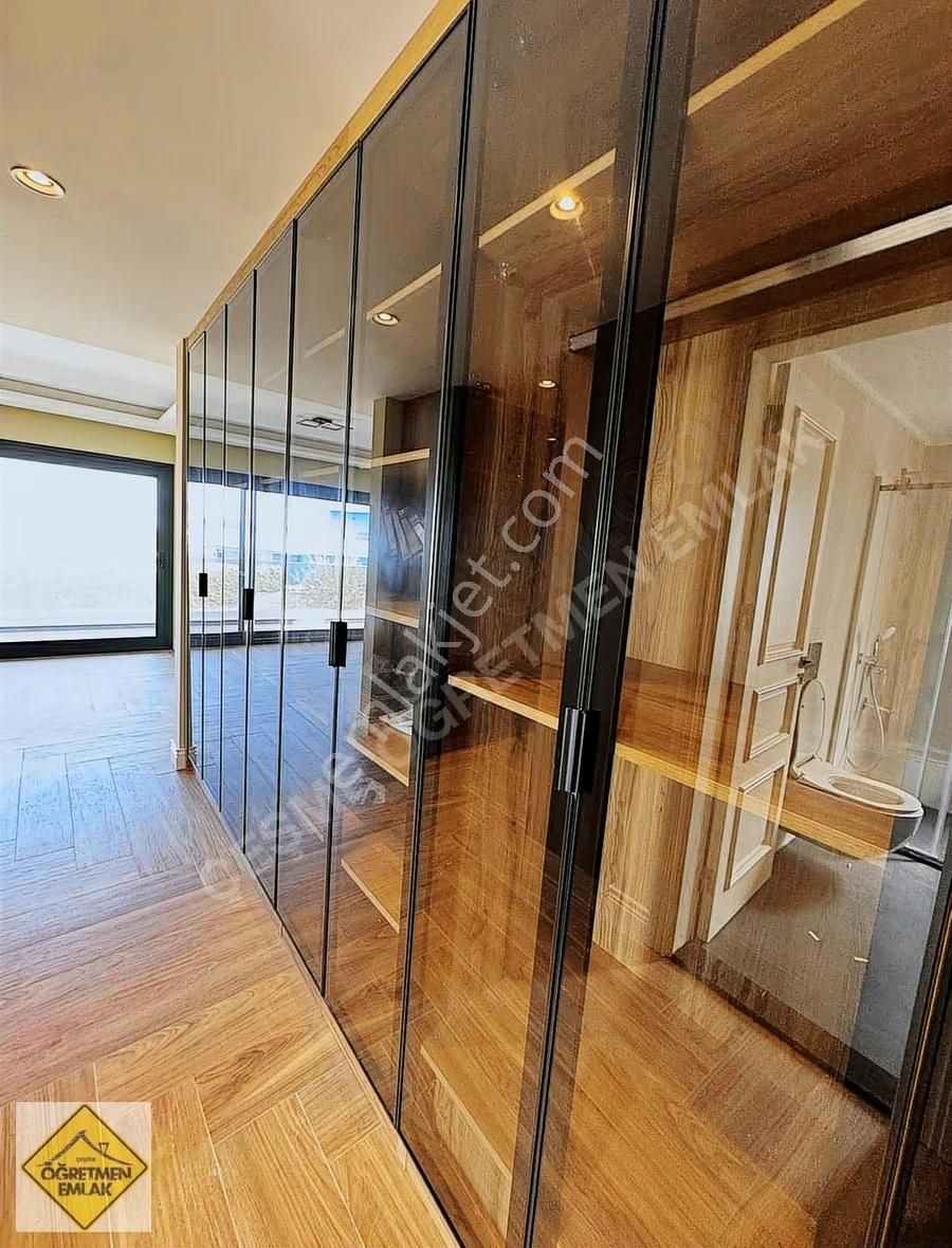 Çeşme Dalyanda Plaja Çok Yakın Full Deniz Manzara Geniş Bahçe Ev - Görsel 8