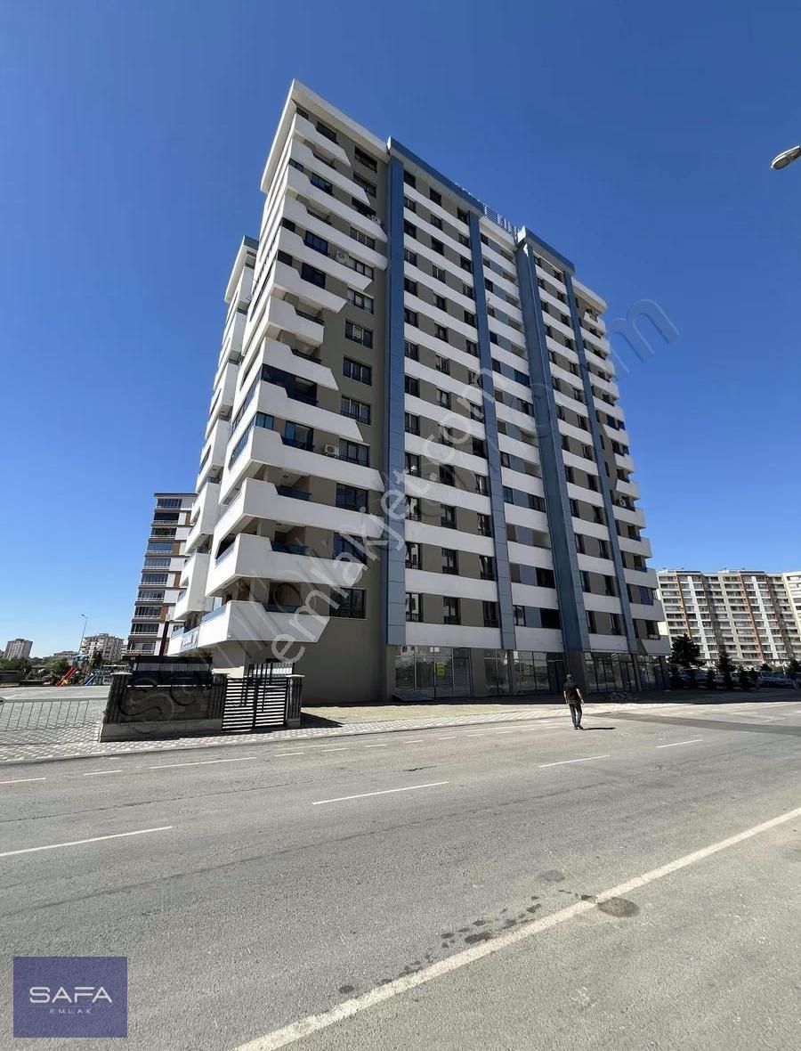 Ege Konağında Ultra Lüks Kapalı Garajlı Satılık Daire