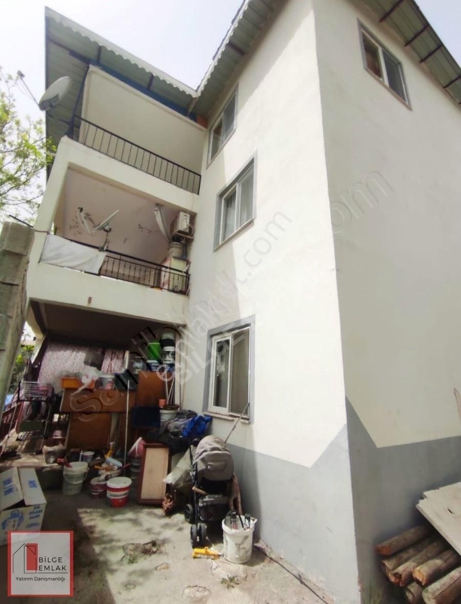 Aksu Mandırlar'da 3 Katlı Bahçeli Müstakil Ev - Görsel 27