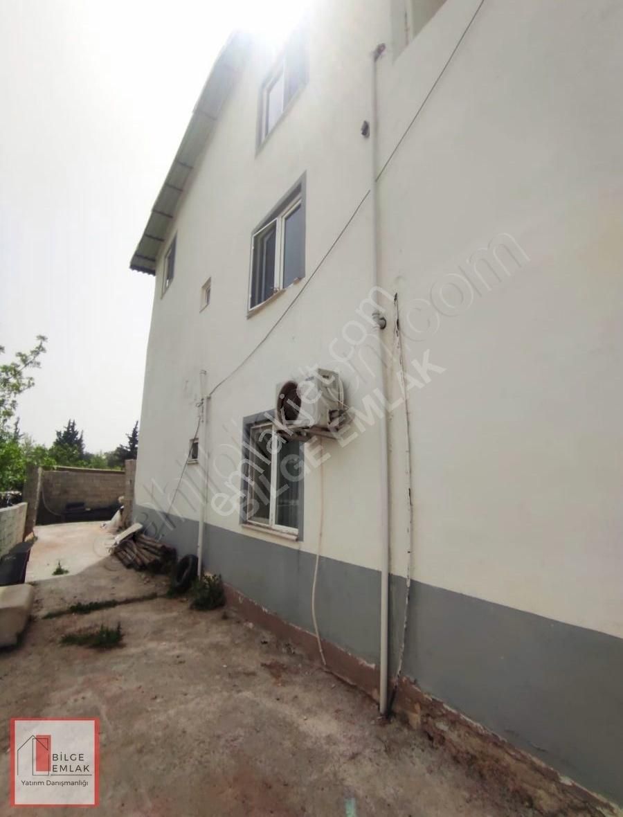 Aksu Mandırlar'da 3 Katlı Bahçeli Müstakil Ev - Görsel 6