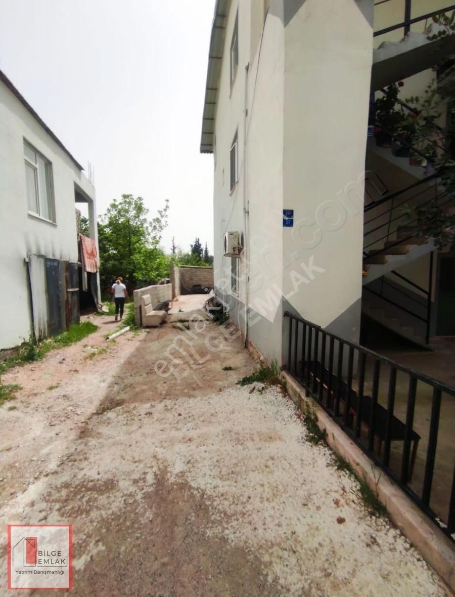 Aksu Mandırlar'da 3 Katlı Bahçeli Müstakil Ev - Görsel 19