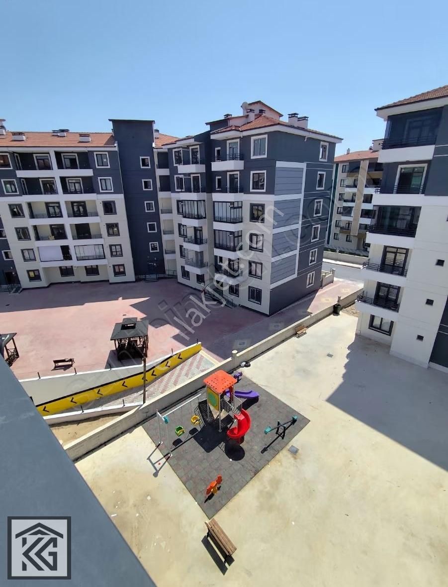 Hamzaoğlu Mahallesi İskanlı Satılık 3+1 Arakat Daire - Görsel 13