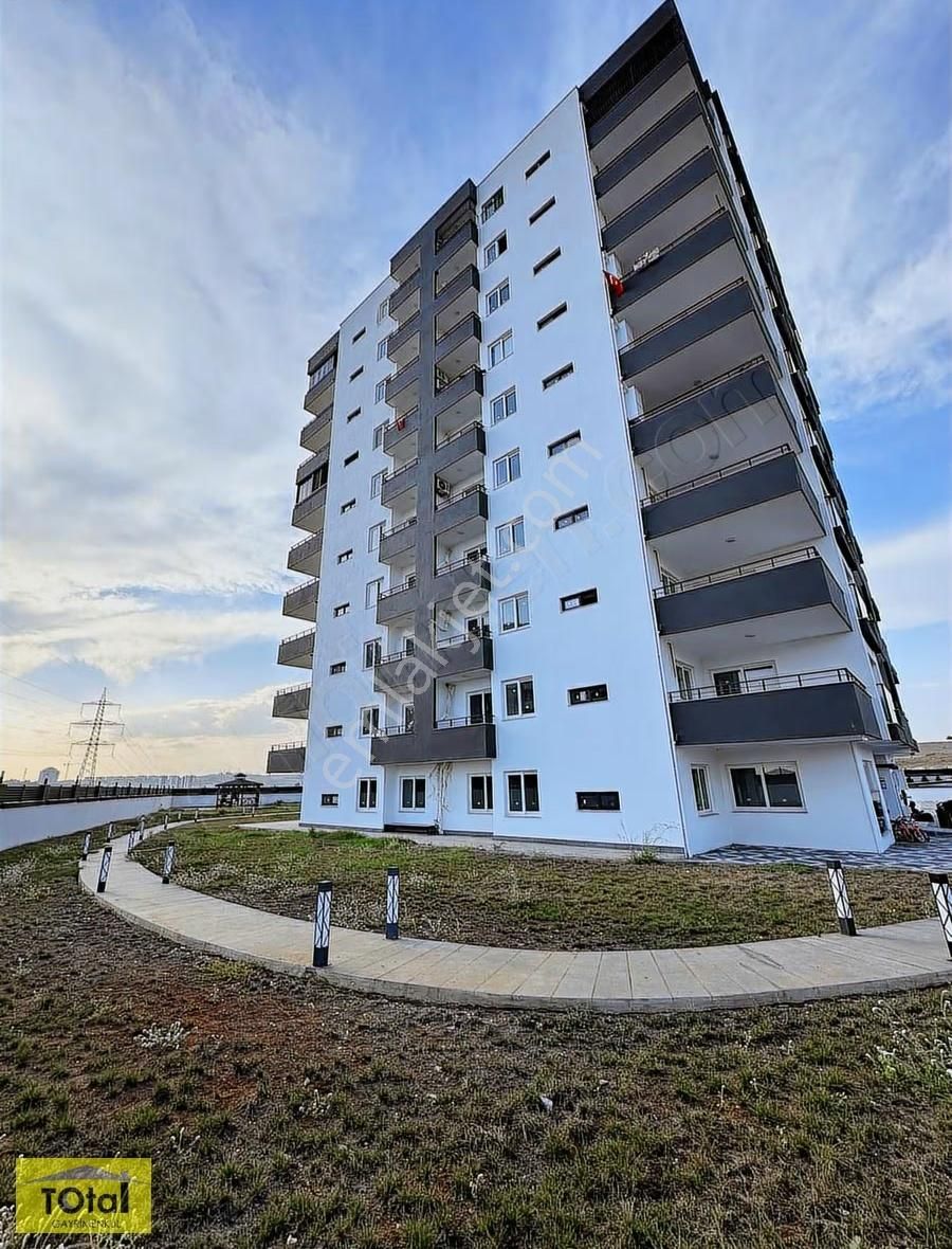 Total'den Kabasakal'da K.mutfaklı Teras Balkonlu Ultra Lüx !!