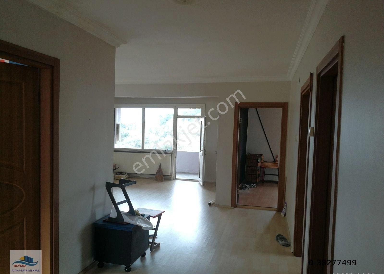 Çubuklu Dedeoğlu Mevkiinde 2+1 120 M2 Boğaz Manzaralı Daire - Görsel 9