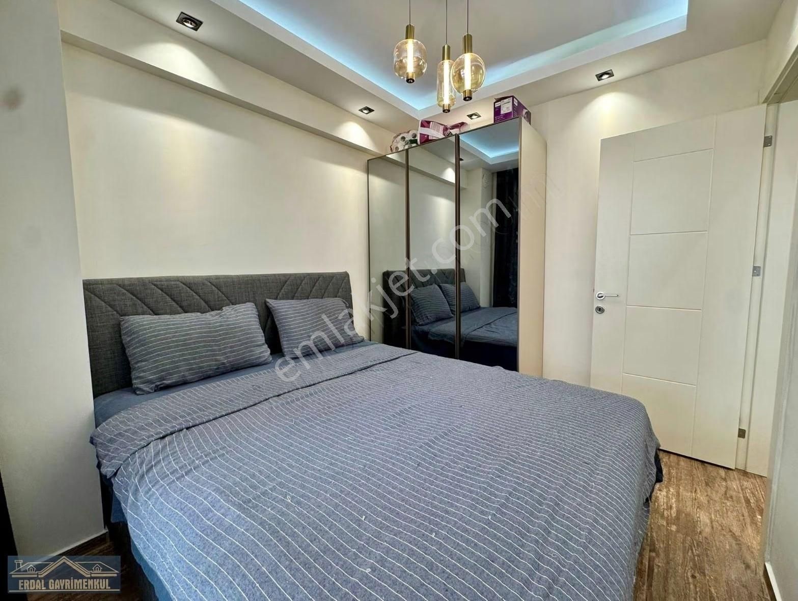 Kınıklı Çamlık Bölgesinde Full Eşyalı Lüks Concept Ara Kat 1+1 - Görsel 5