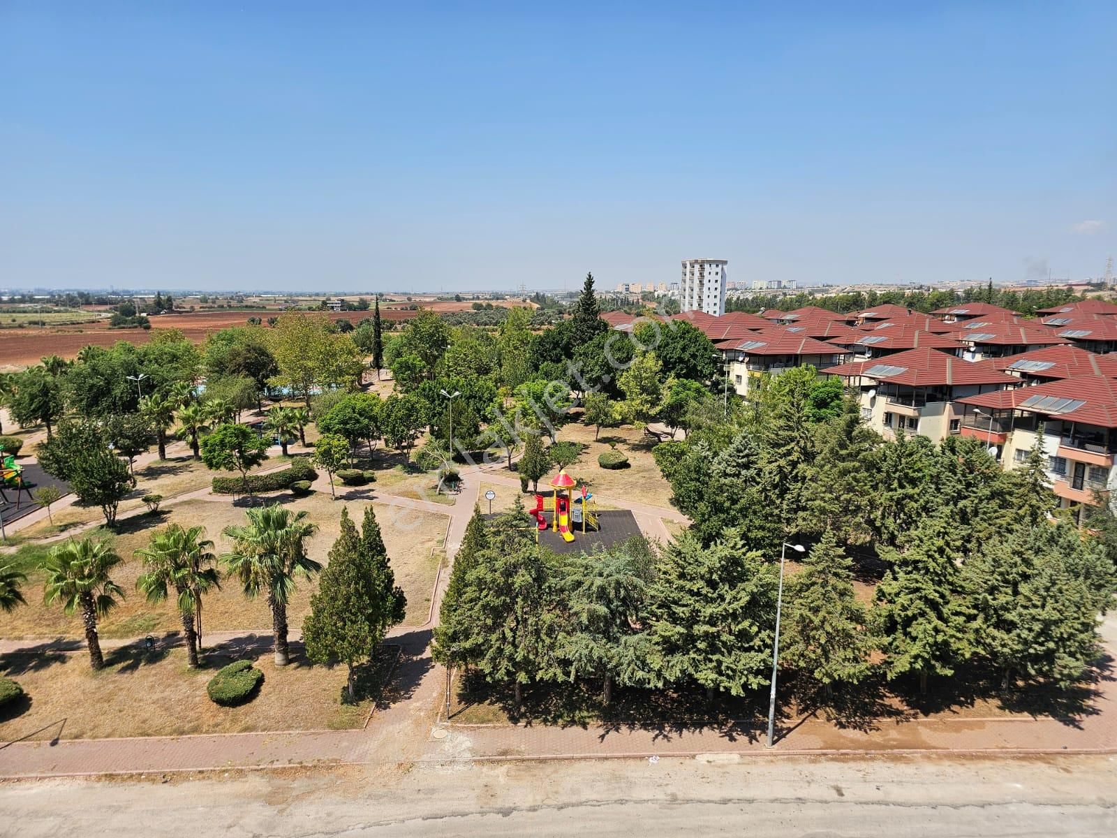 Bahçeşehirde Site İçerisinde Yatırıma Uygun Kiracılı 1+1 Kombi+ankastre Setli - Görsel 7