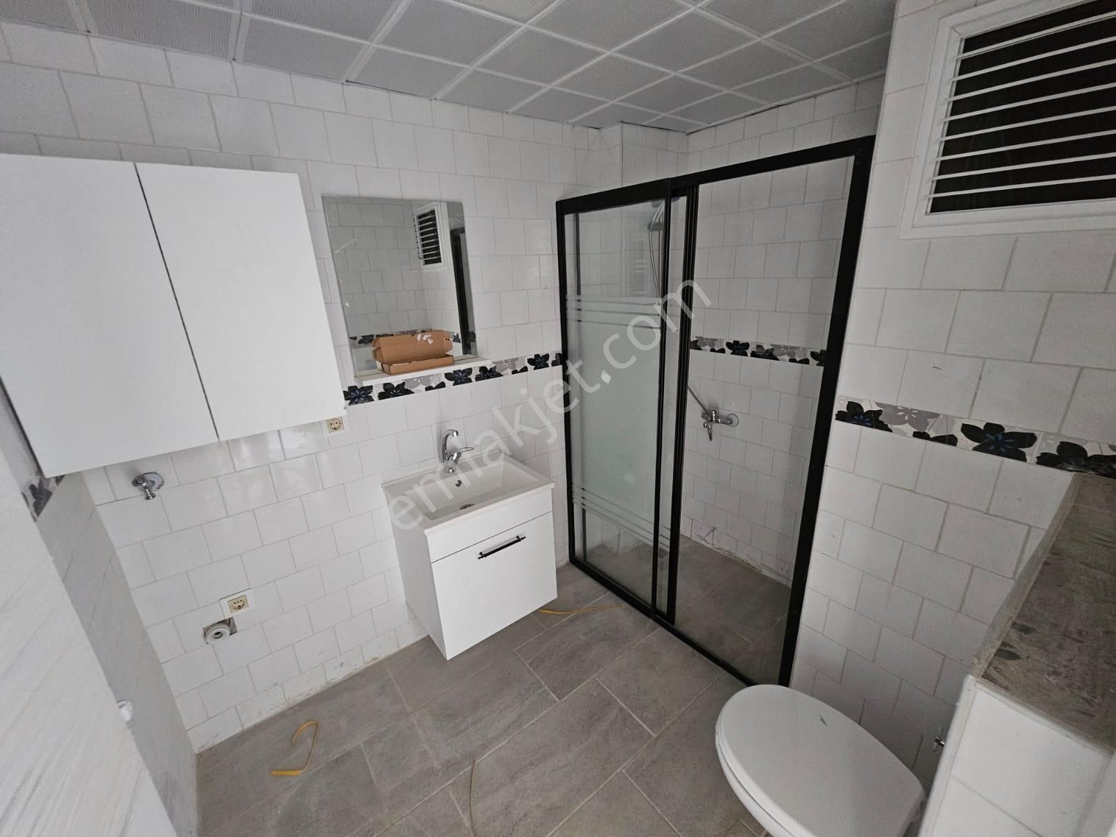 Bahçeşehirde Site İçerisinde Yatırıma Uygun Kiracılı 1+1 Kombi+ankastre Setli - Görsel 12
