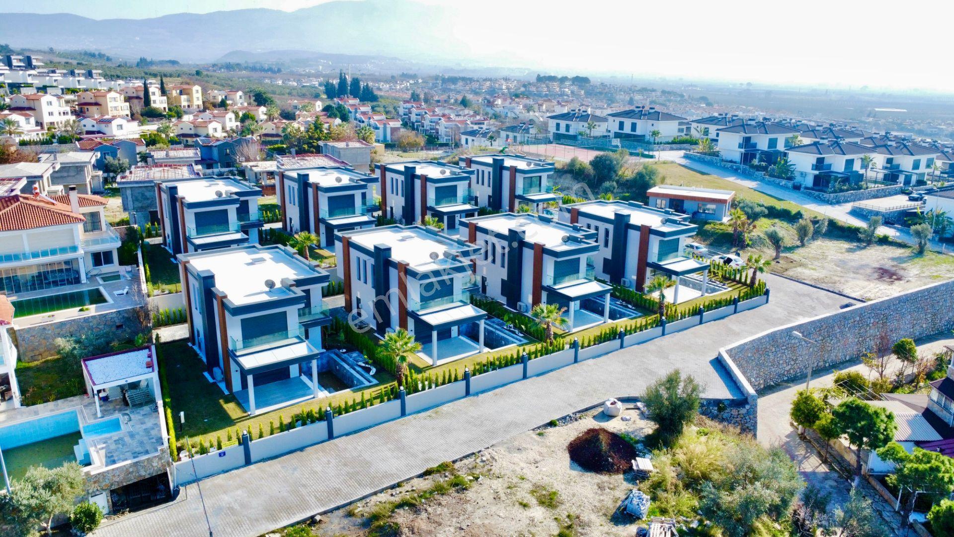 Kuşadası Soğucakta Deniz Manzaralı Sıfır Müstakil Satılık Villalar - Görsel 34