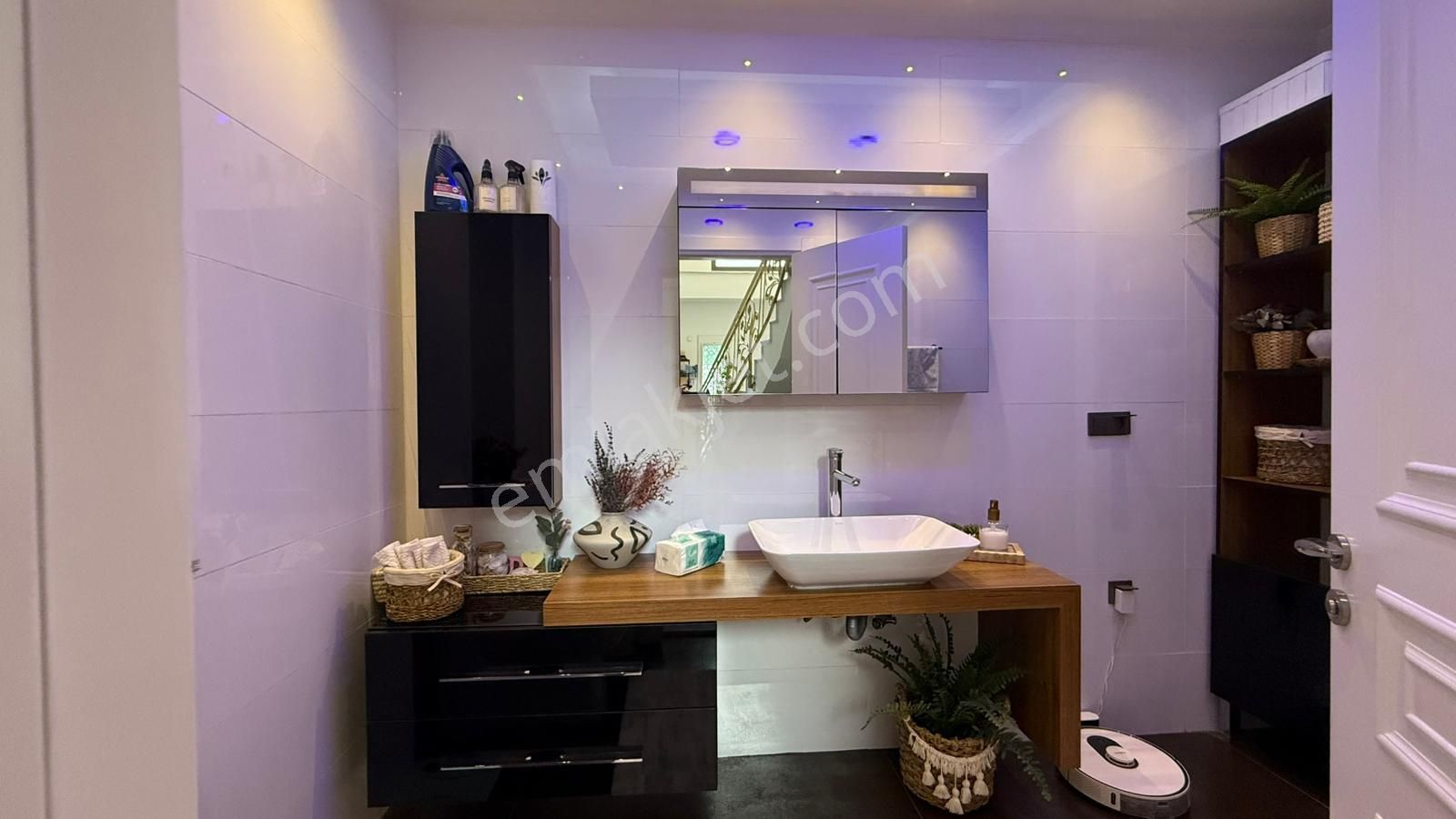 Bornova Atatürk Mah. Homeros Vadisi Manzaralı 7+1 Satılık Villa - Görsel 14