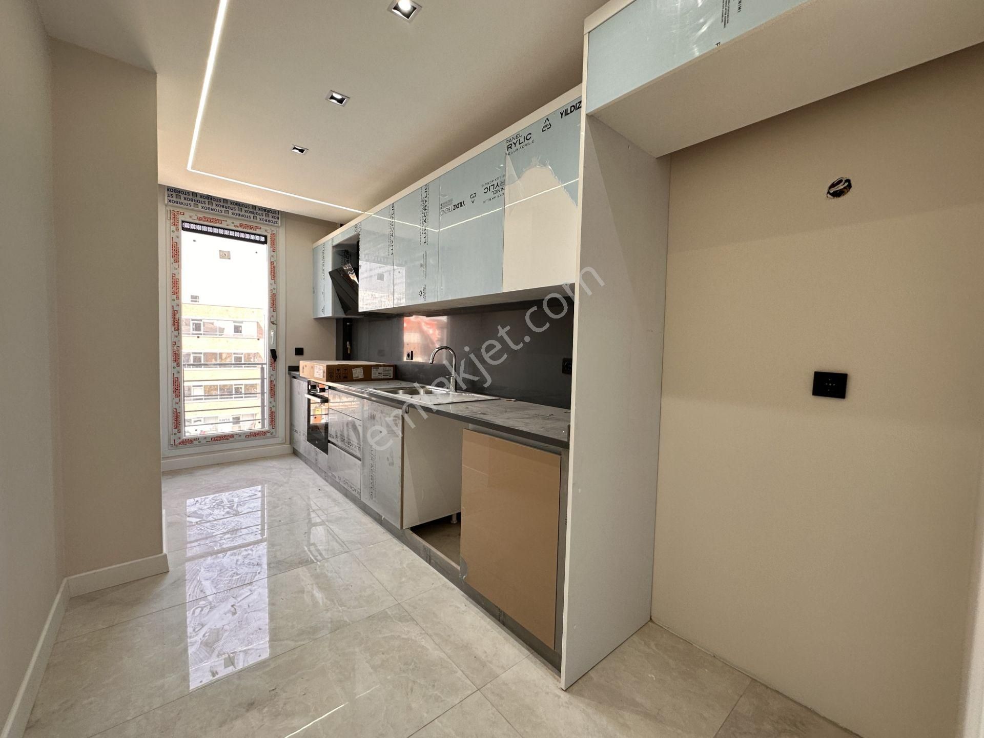 Next House'dan Bahçelievler Merkezde Köşe Konumlu, Sıfır, 5+2 - Görsel 9