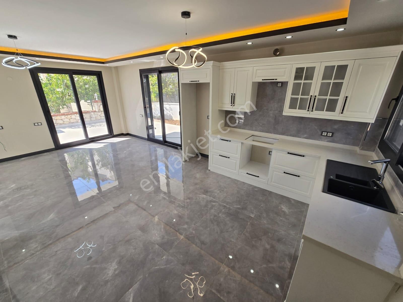 Dıdım Akbük'te Havuzlu, 3+1 Müstakil Sıfır Villa - Kaçırılmayacak Fırsat! - Görsel 12