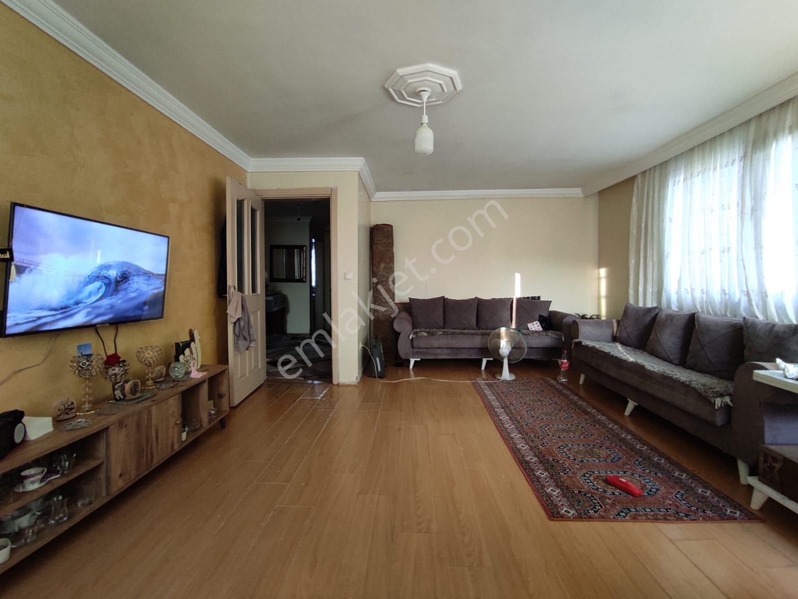 Mevlana Mahallesi Ayazma Parkına Komşu 2+1 Fırsat Satılık Daire