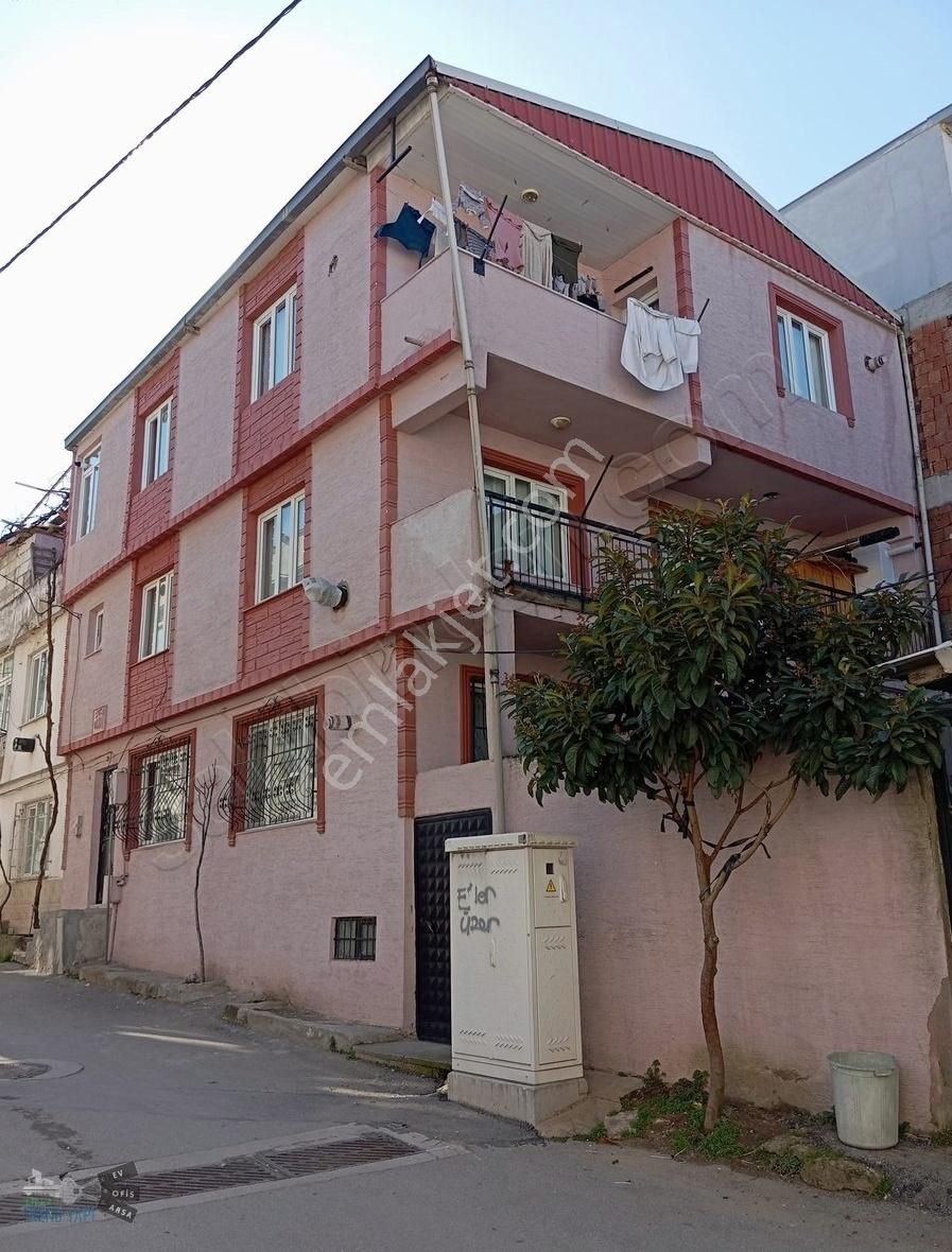 Yok Bu Fiyata Hacıvatta Ankara Yoluna Yakın 210m2 3,5 Kat