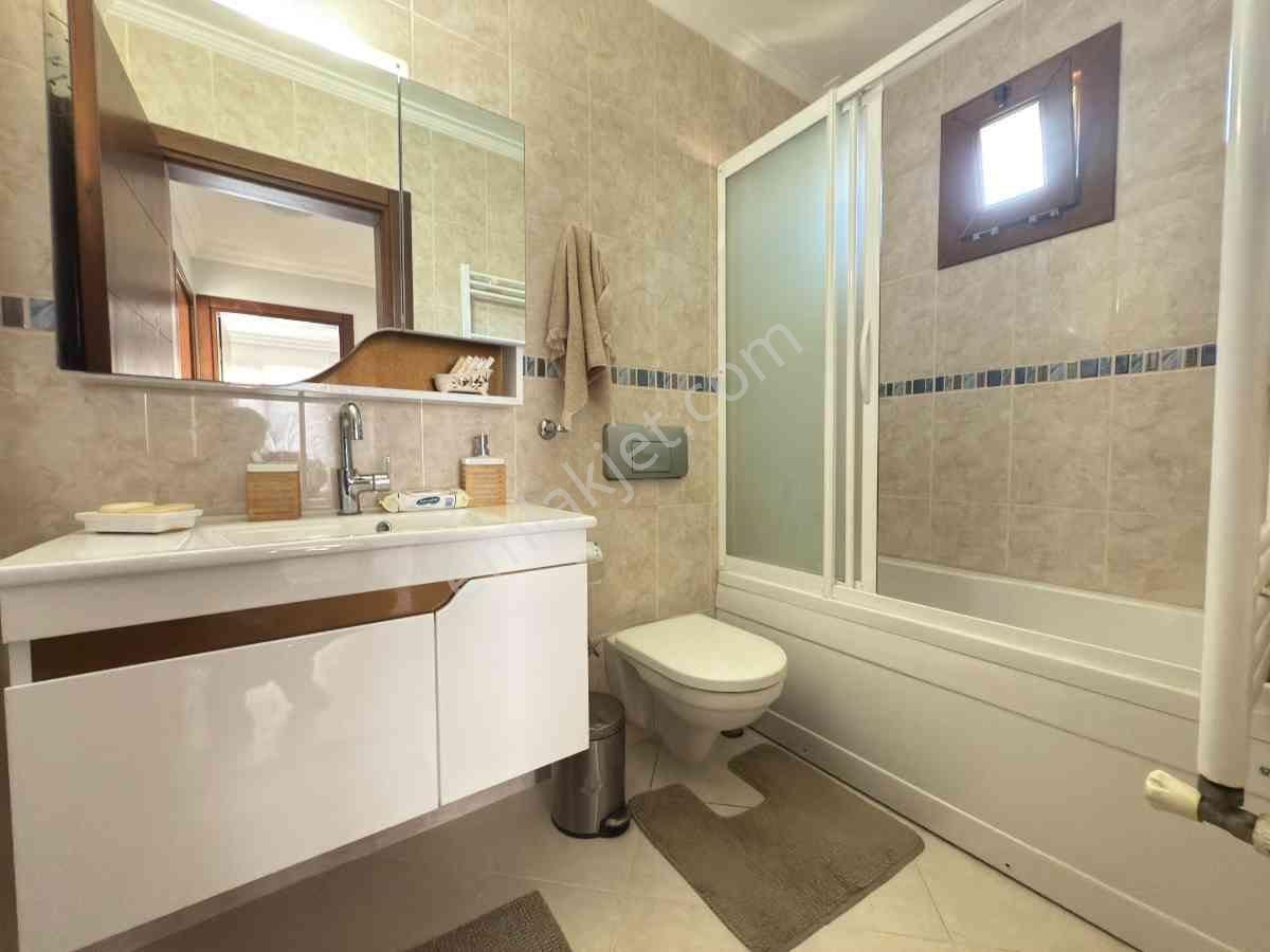 Kuşadası Marina Bölgesi Raınbow Villaları Satılık 6+1 Deniz Manzaralı Villa - Görsel 28