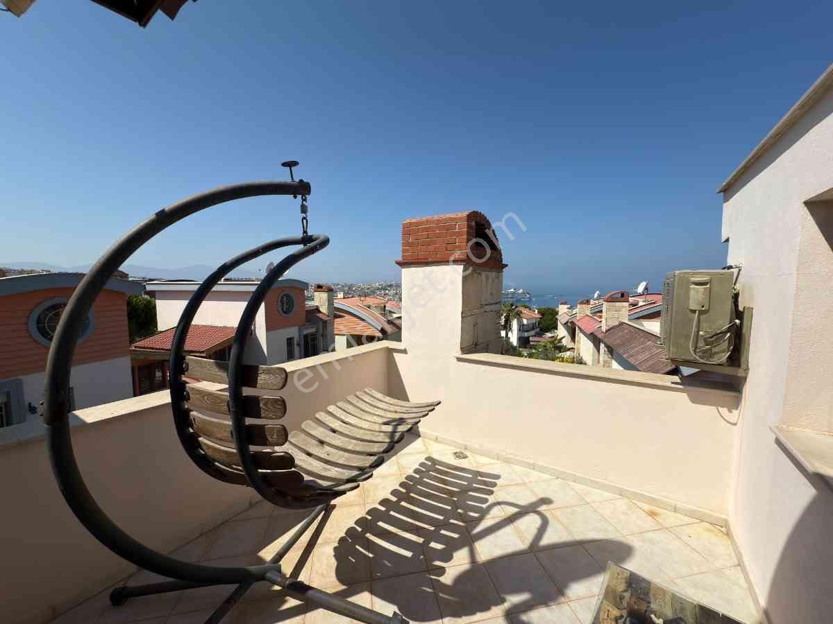 Kuşadası Marina Bölgesi Raınbow Villaları Satılık 6+1 Deniz Manzaralı Villa - Görsel 34