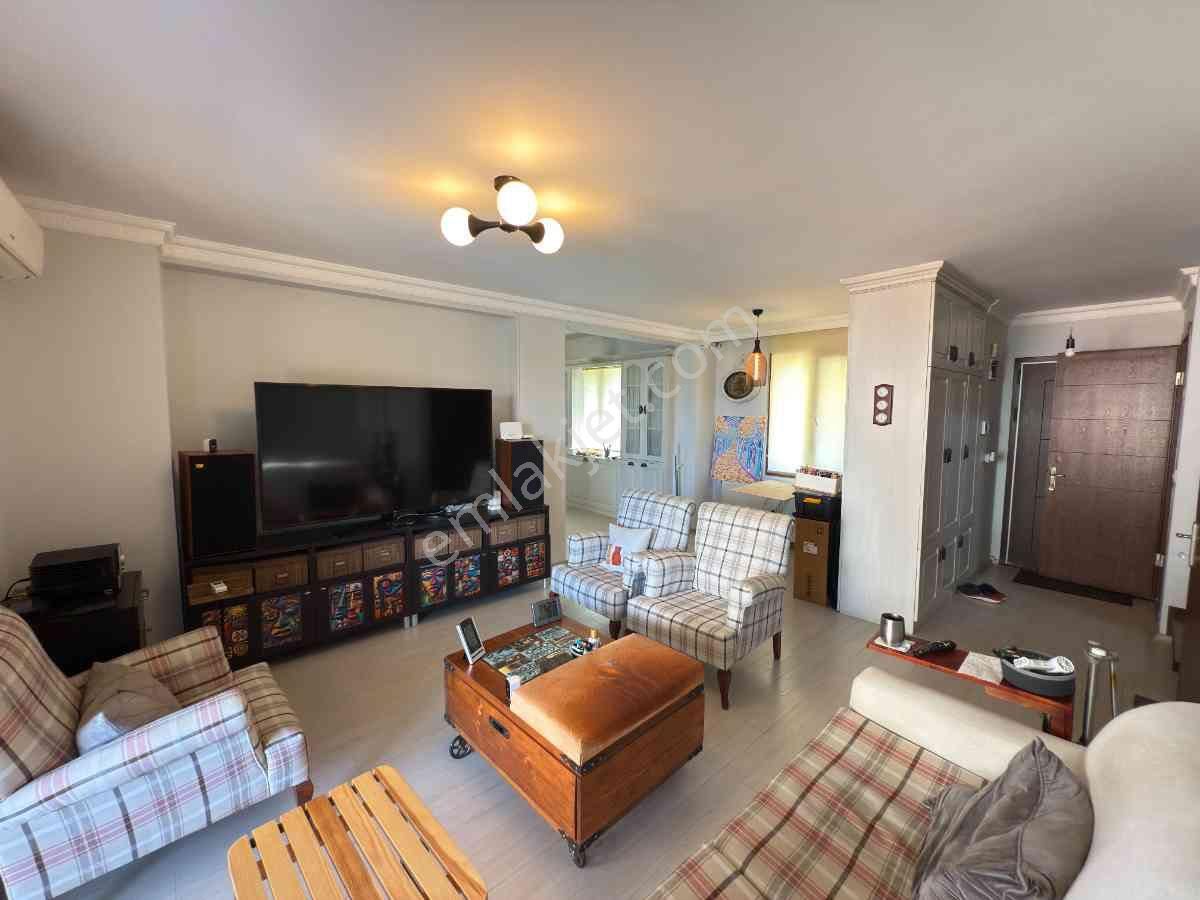 Kuşadası Marina Bölgesi Raınbow Villaları Satılık 6+1 Deniz Manzaralı Villa - Görsel 12