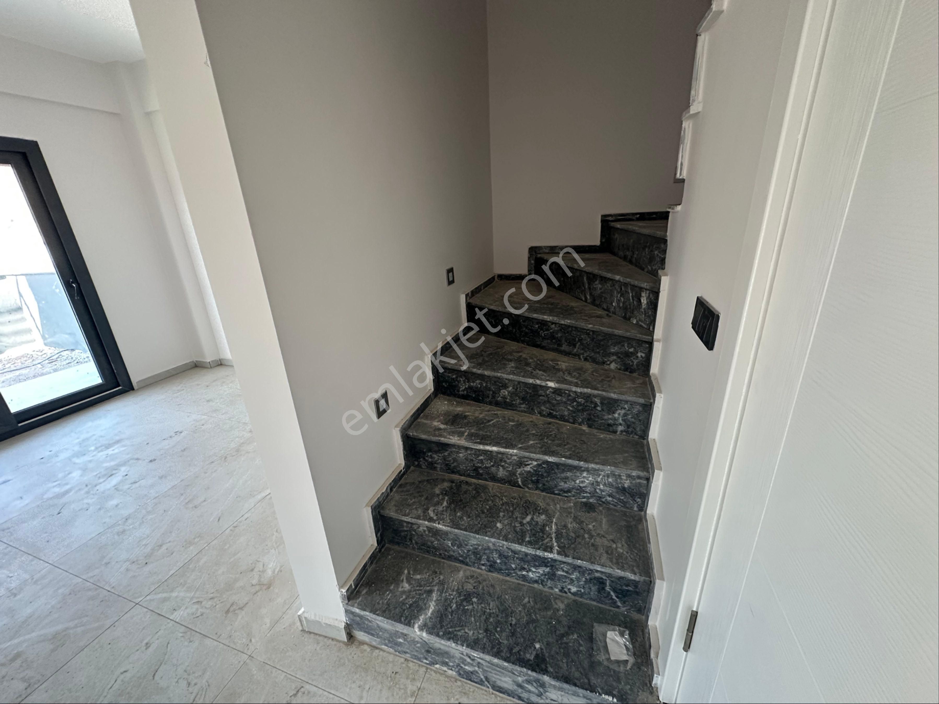 İzmir Seferihisar Doğanbey Payamlı Da Satılık 2+1 Bahçeli Yazlık Villa - Görsel 11