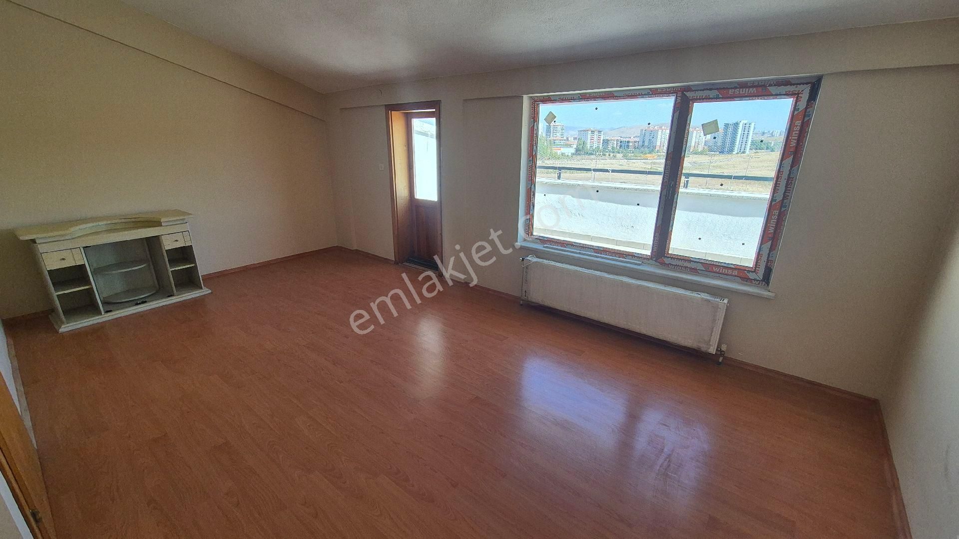 Mehmet Özdemir 'den 3+1 Dublex 215 M2 Kullanışlı Daire - Görsel 4