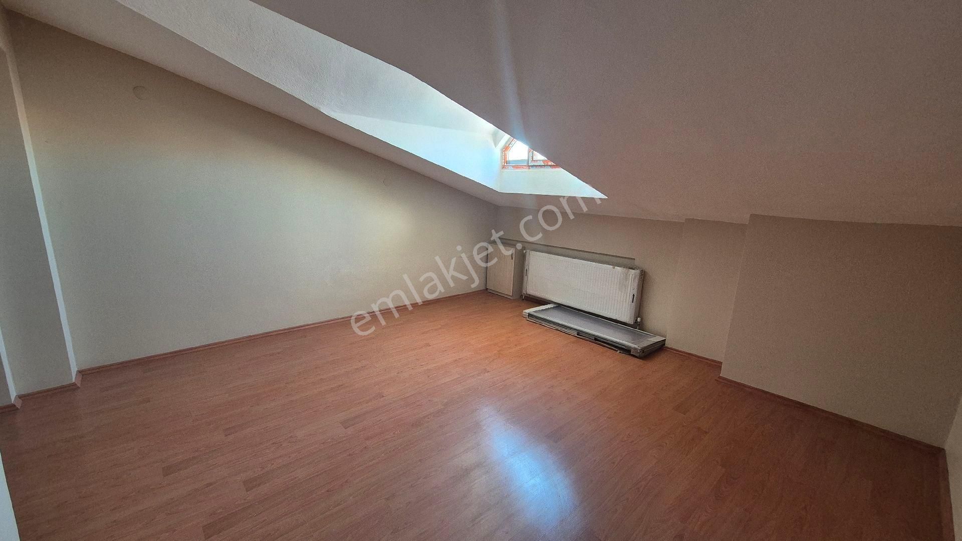 Mehmet Özdemir 'den 3+1 Dublex 215 M2 Kullanışlı Daire - Görsel 10