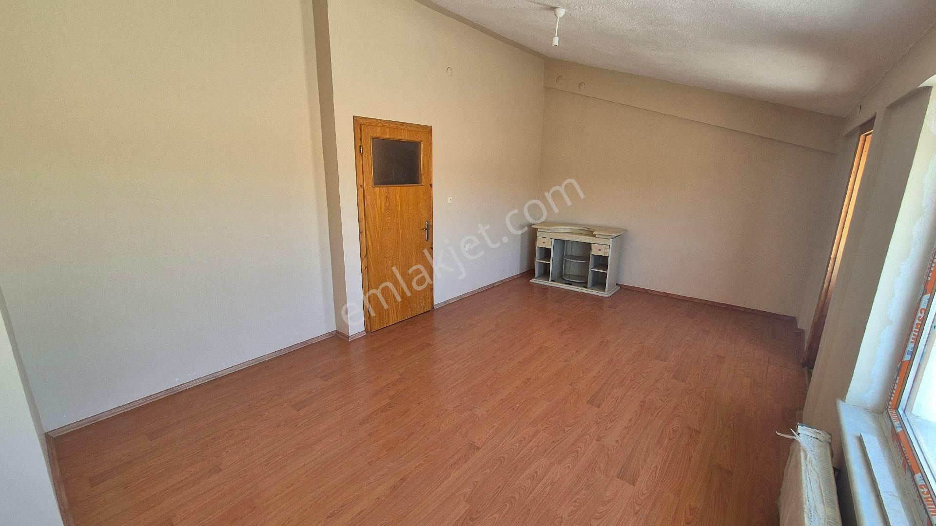 Mehmet Özdemir 'den 3+1 Dublex 215 M2 Kullanışlı Daire - Görsel 5