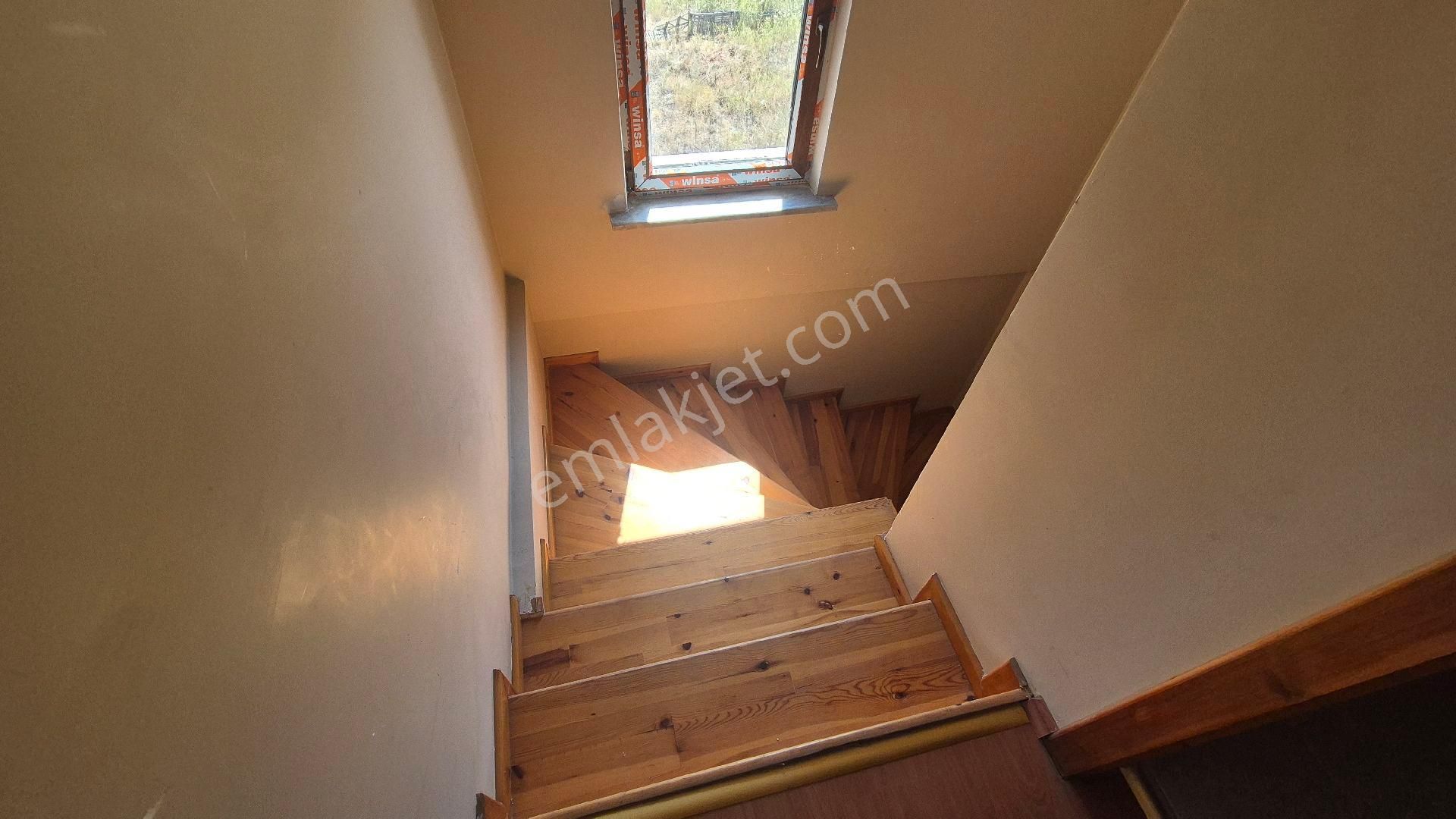 Mehmet Özdemir 'den 3+1 Dublex 215 M2 Kullanışlı Daire - Görsel 12