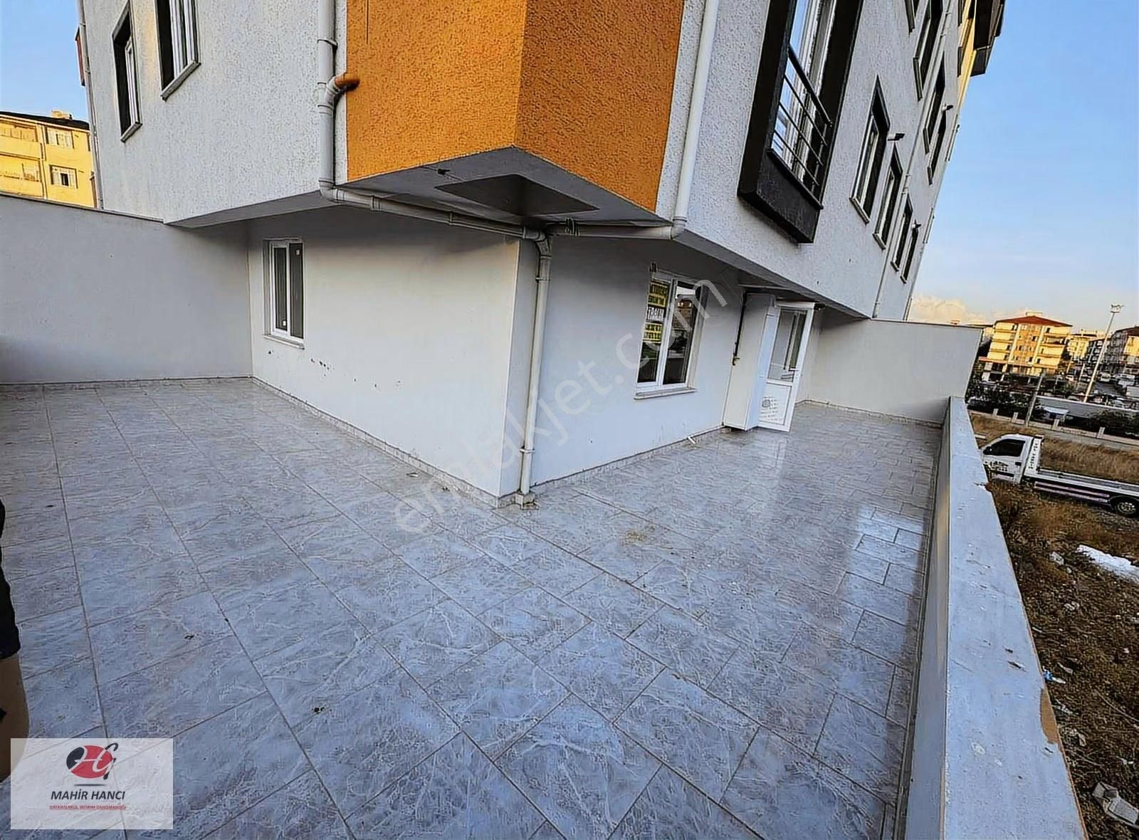 Okullara Yakın Satılık 2+1 Teraslı Daire