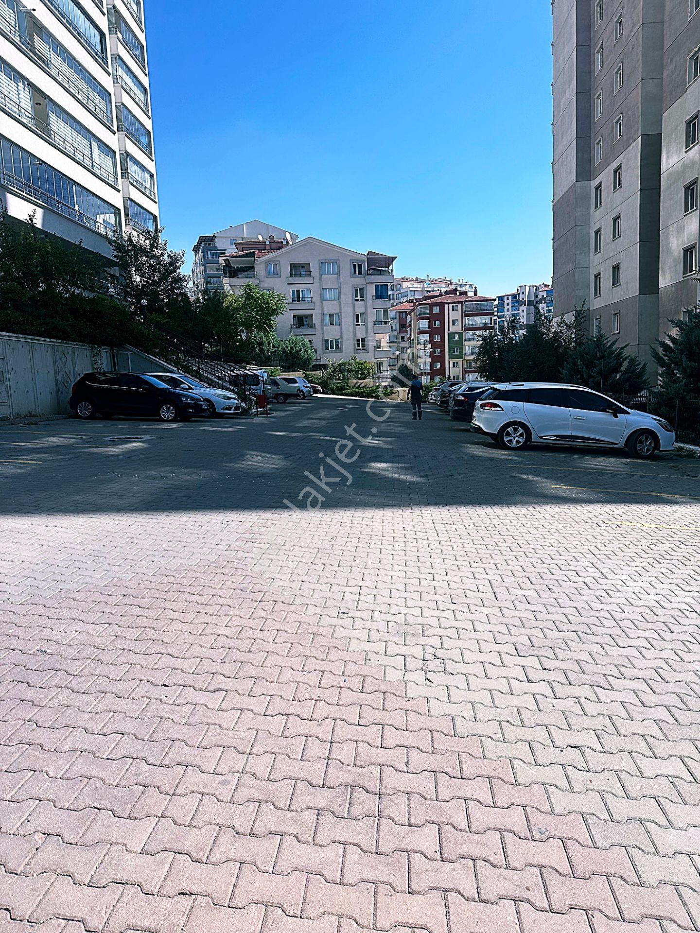 Cihandan Dedekorkut İlkokulu Yakını 4+1 1.katta Masrafsız Daire - Görsel 32