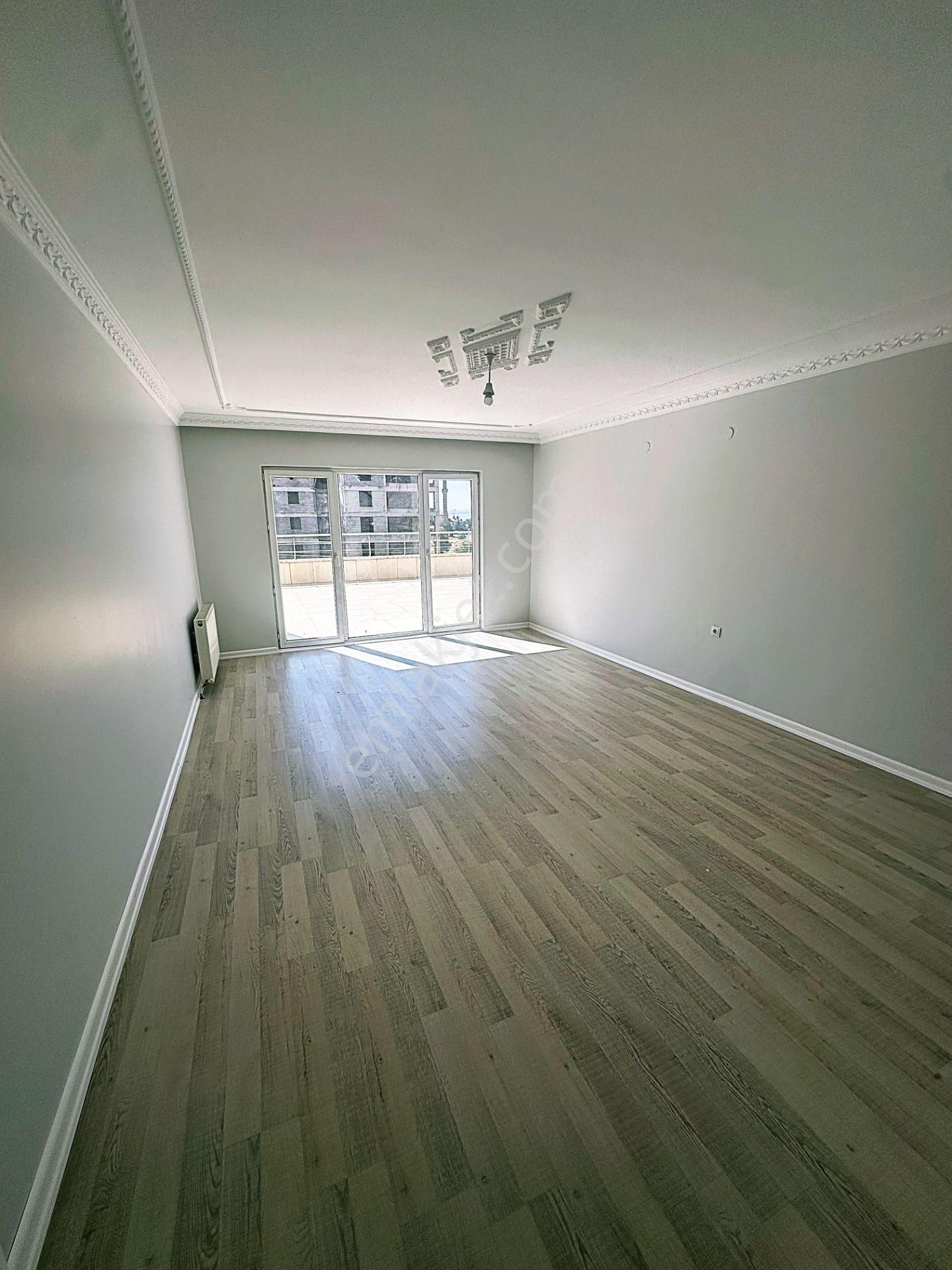 Cihandan Dedekorkut İlkokulu Yakını 4+1 1.katta Masrafsız Daire - Görsel 7