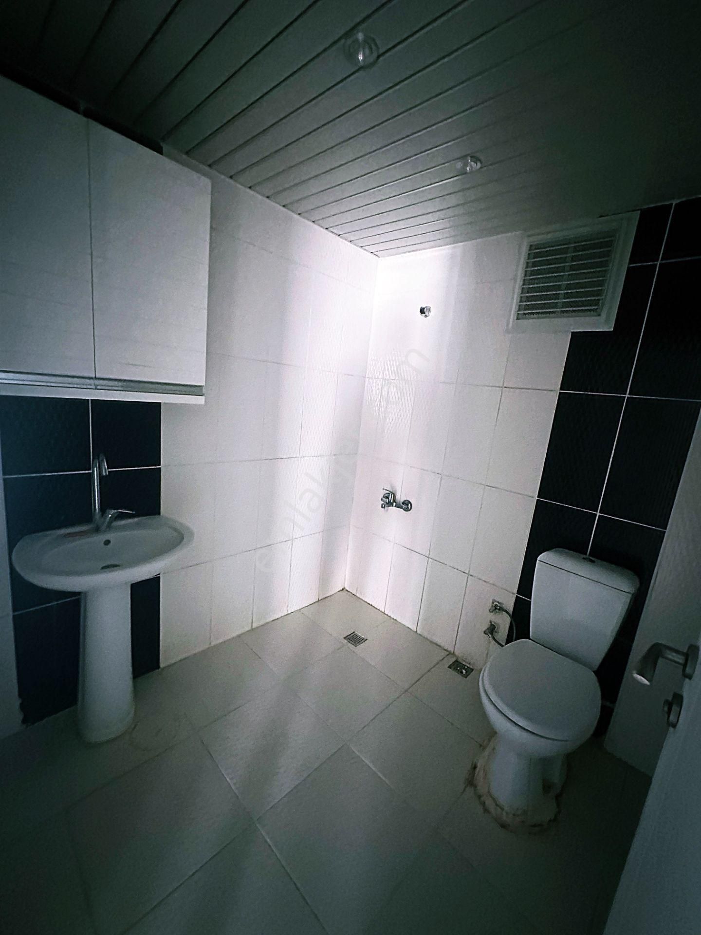 Cihandan Dedekorkut İlkokulu Yakını 4+1 1.katta Masrafsız Daire - Görsel 24