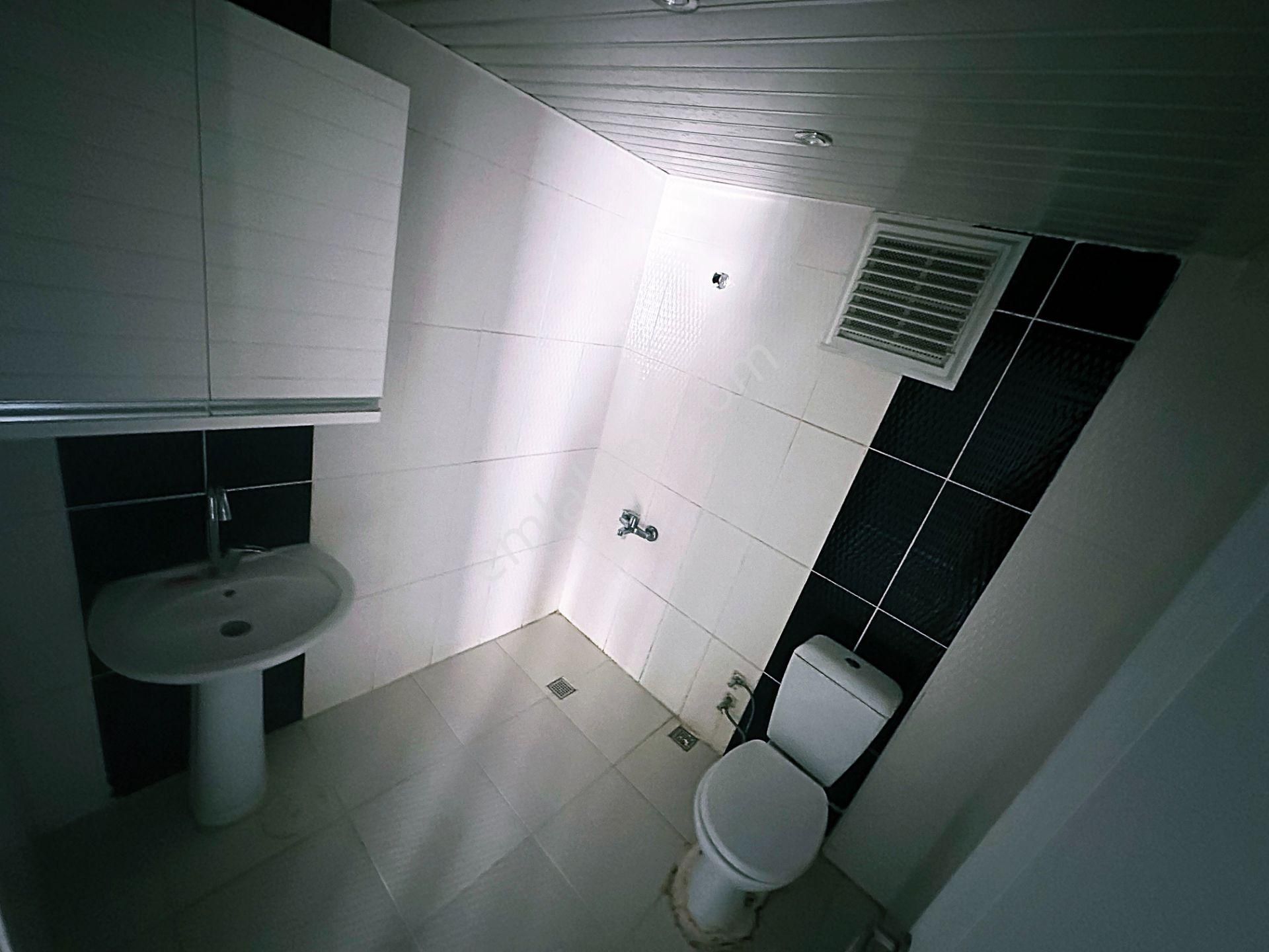 Cihandan Dedekorkut İlkokulu Yakını 4+1 1.katta Masrafsız Daire - Görsel 23