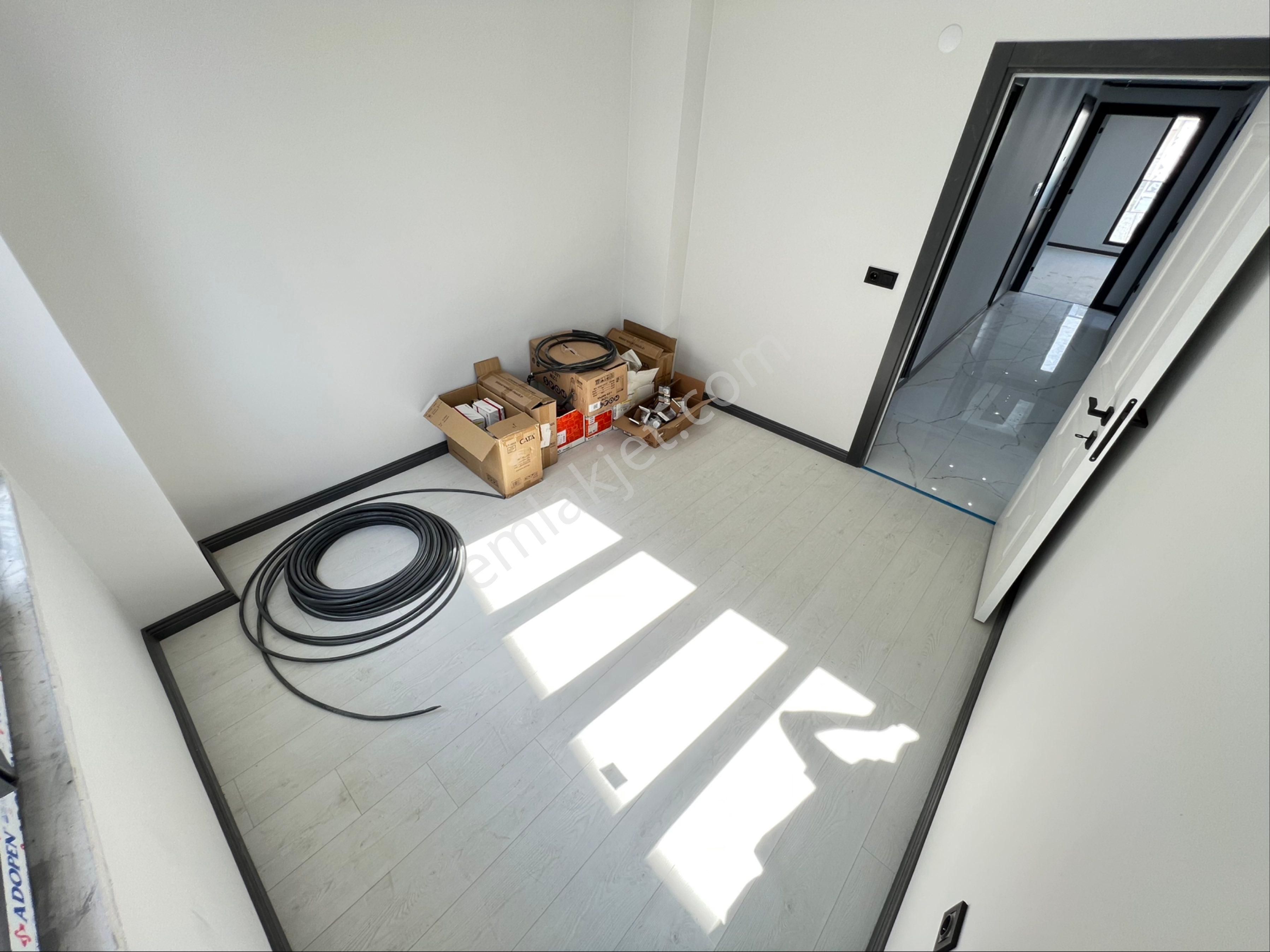 Vizyon Emlak'tan Tuzla Cd 90 M2 Arakat 2+1 Ebeveyn Banyolu Daire - Görsel 11