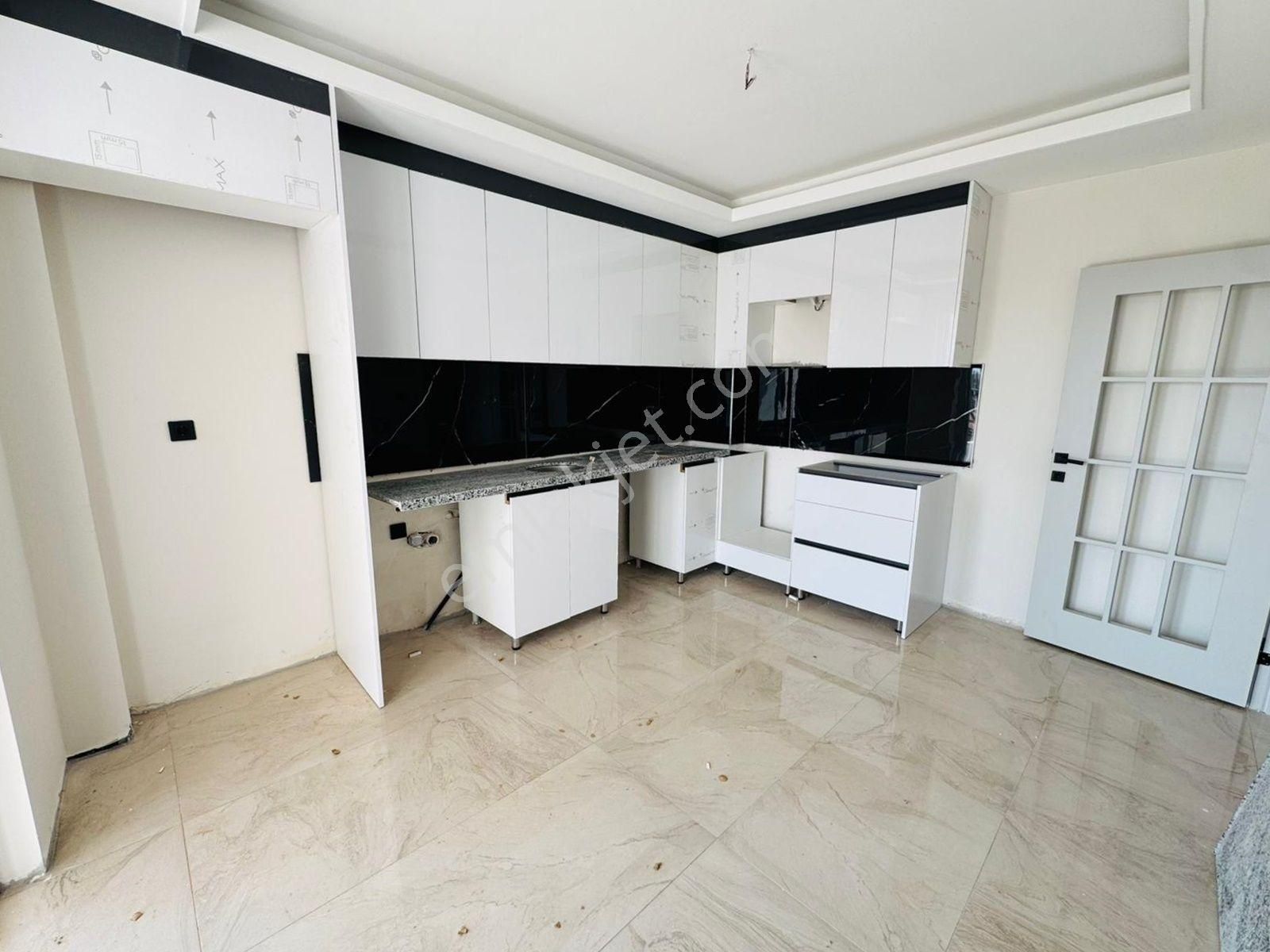 Beşikkaya Mahallesinde Full Yapılı 3+1 2.kat Satılık Sıfır Daire !! - Görsel 3