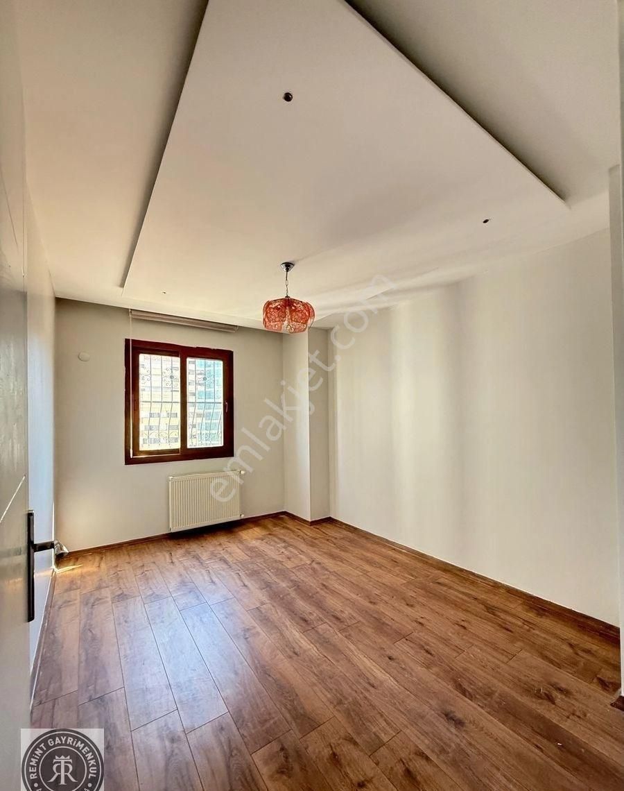 Remint’den Türkmenbaşı Pınar Mahallesinde Geniş 4+1 Kapalı Mutfak Çift Banyo Direk Hasarsız Satılık! - Görsel 15